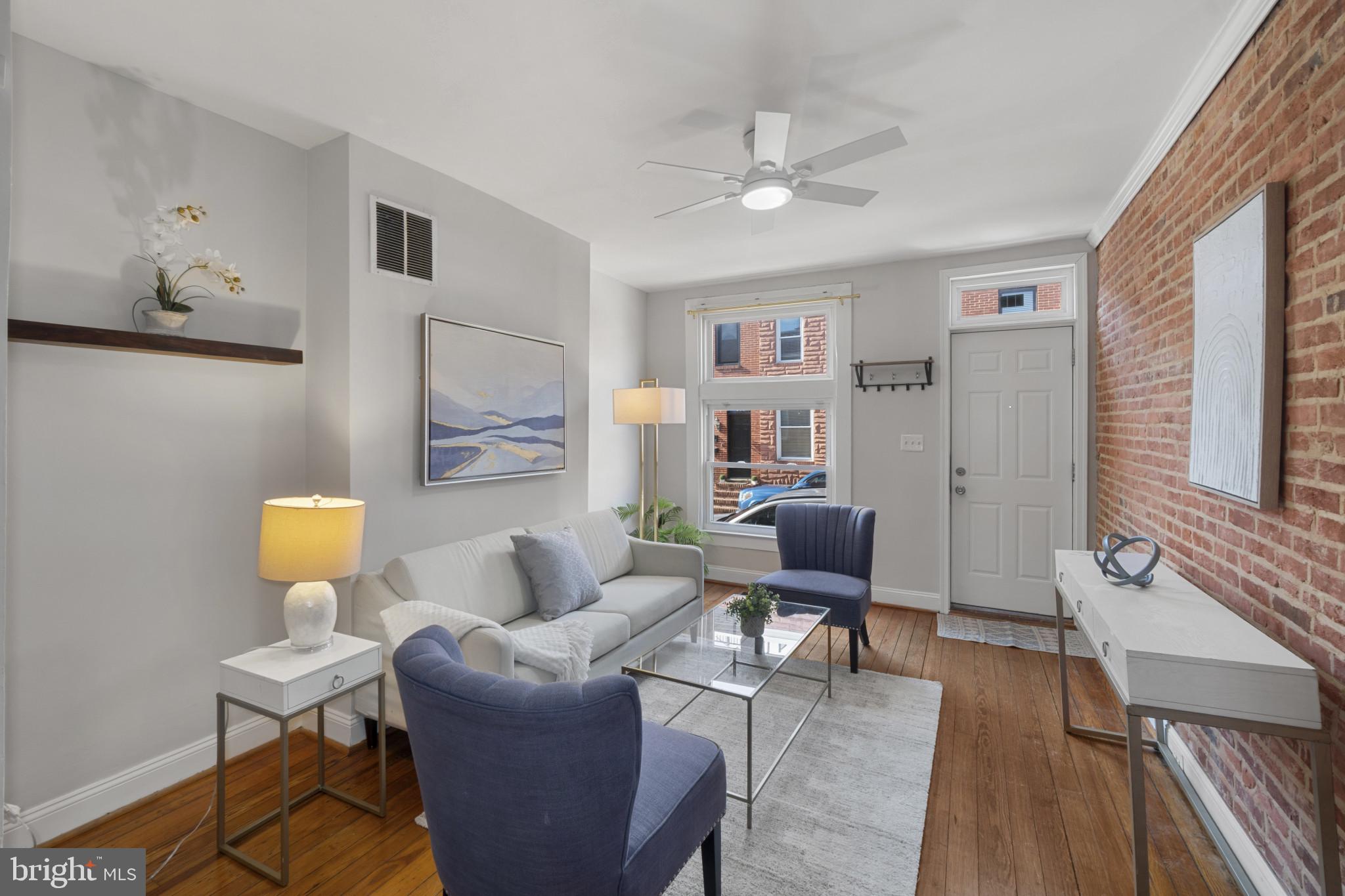 705 S ROBINSON STREET