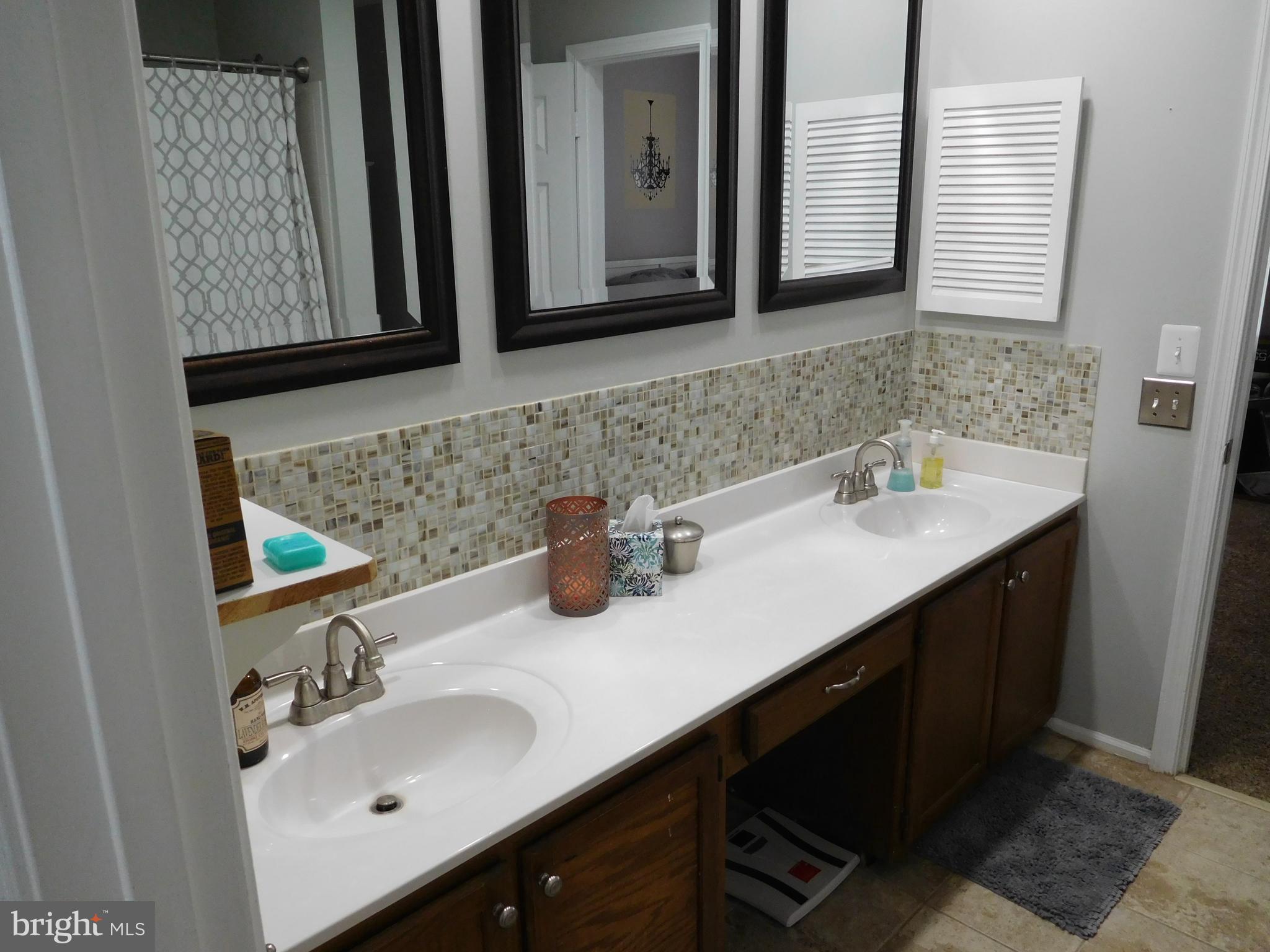 LANDSDOWNE - Residential Lease