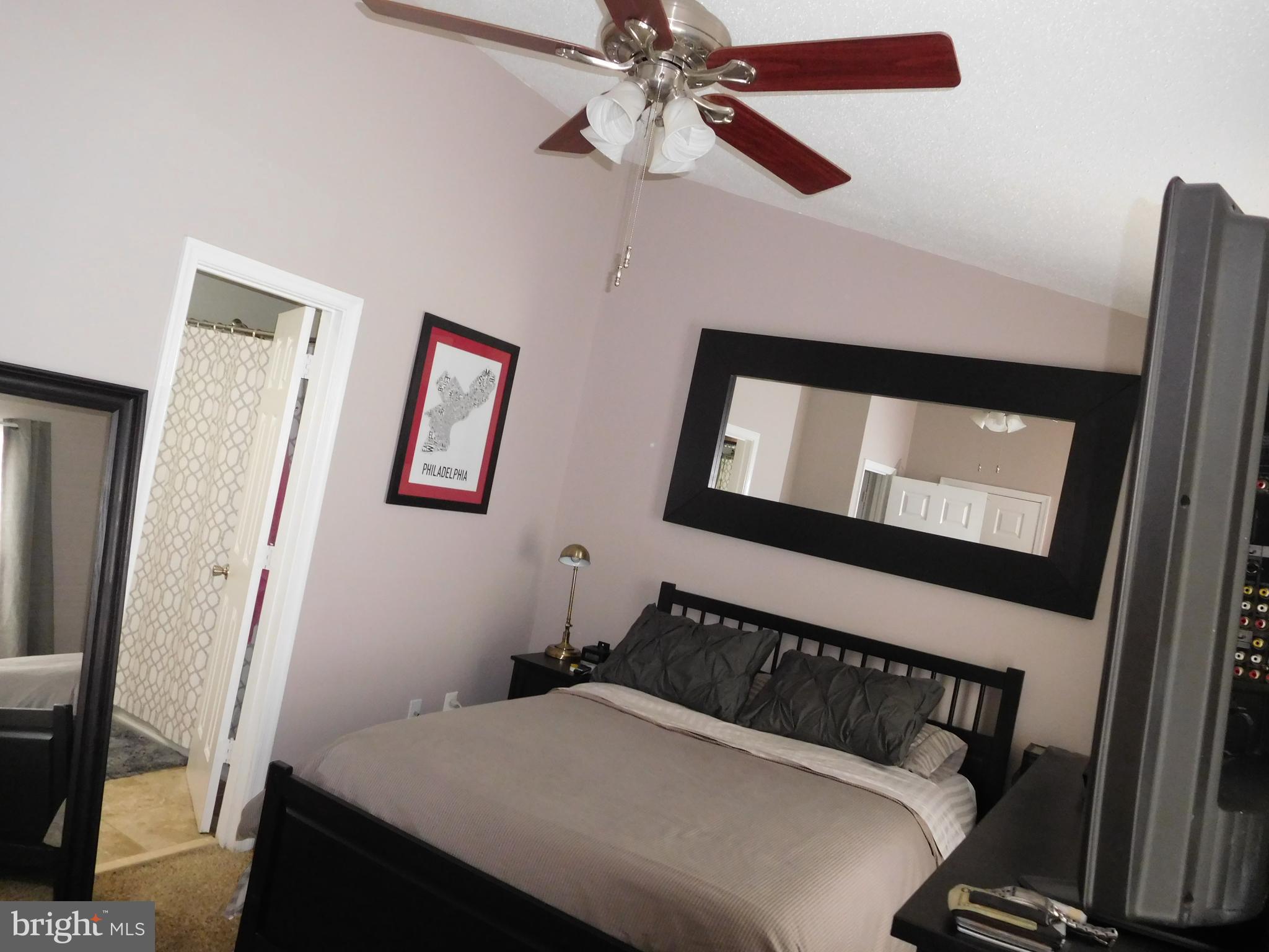 LANDSDOWNE - Residential Lease