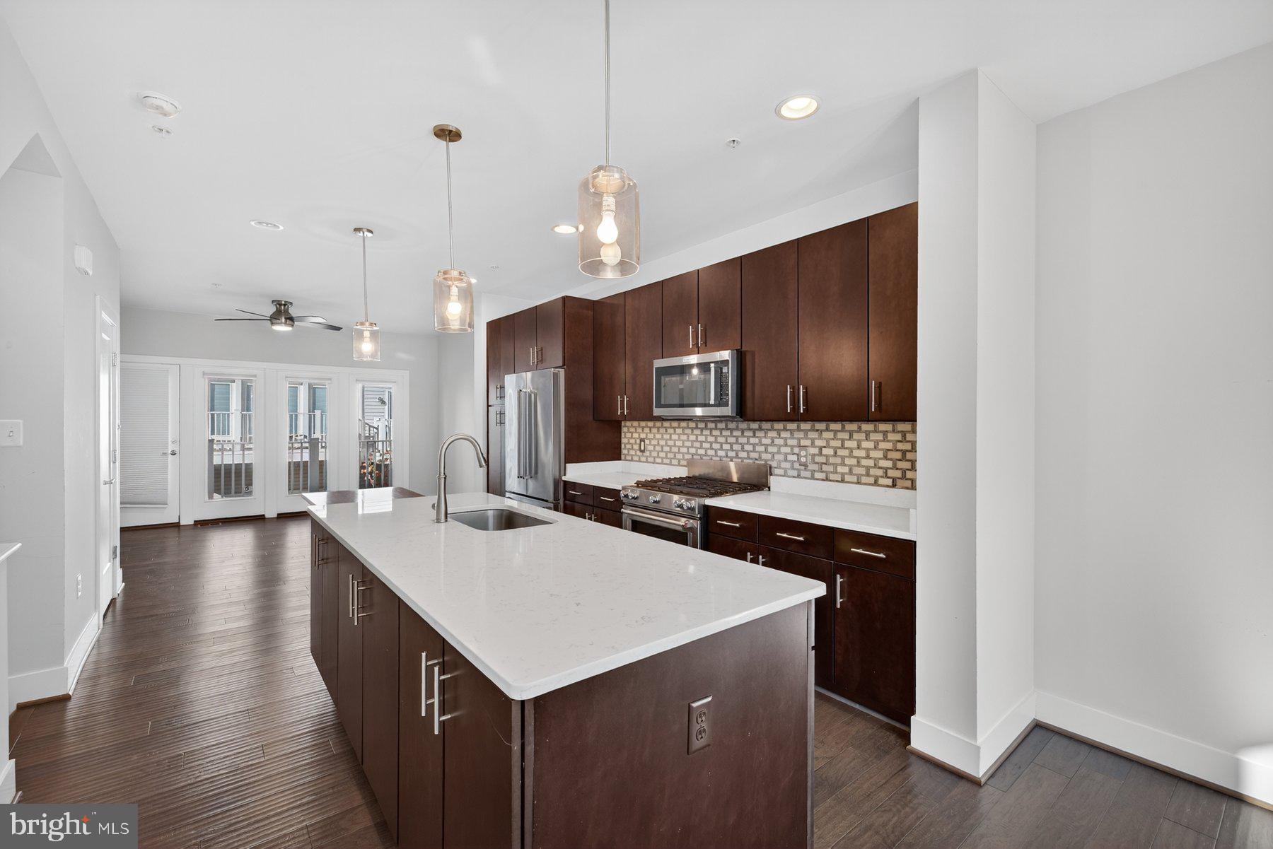 KING FARM IRVINGTON - Residential Lease