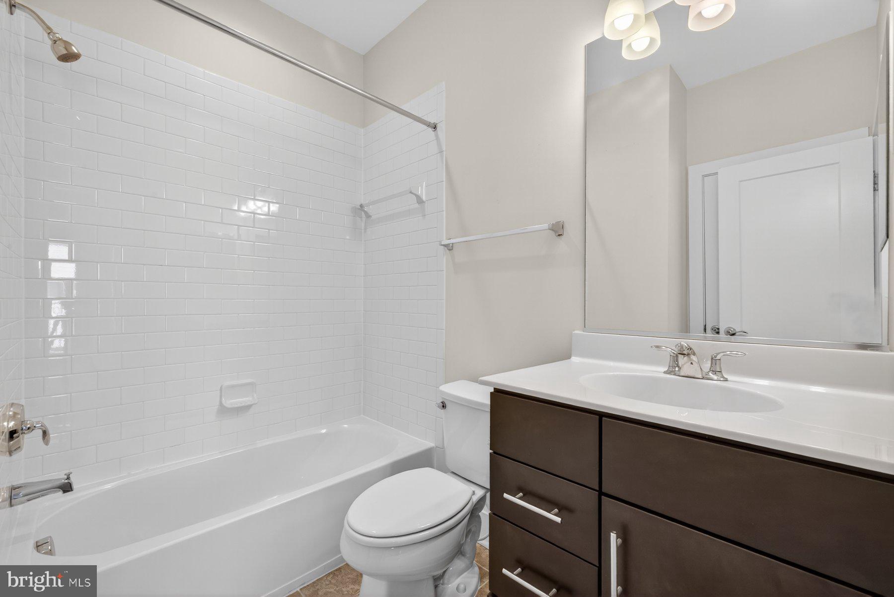 KING FARM IRVINGTON - Residential Lease