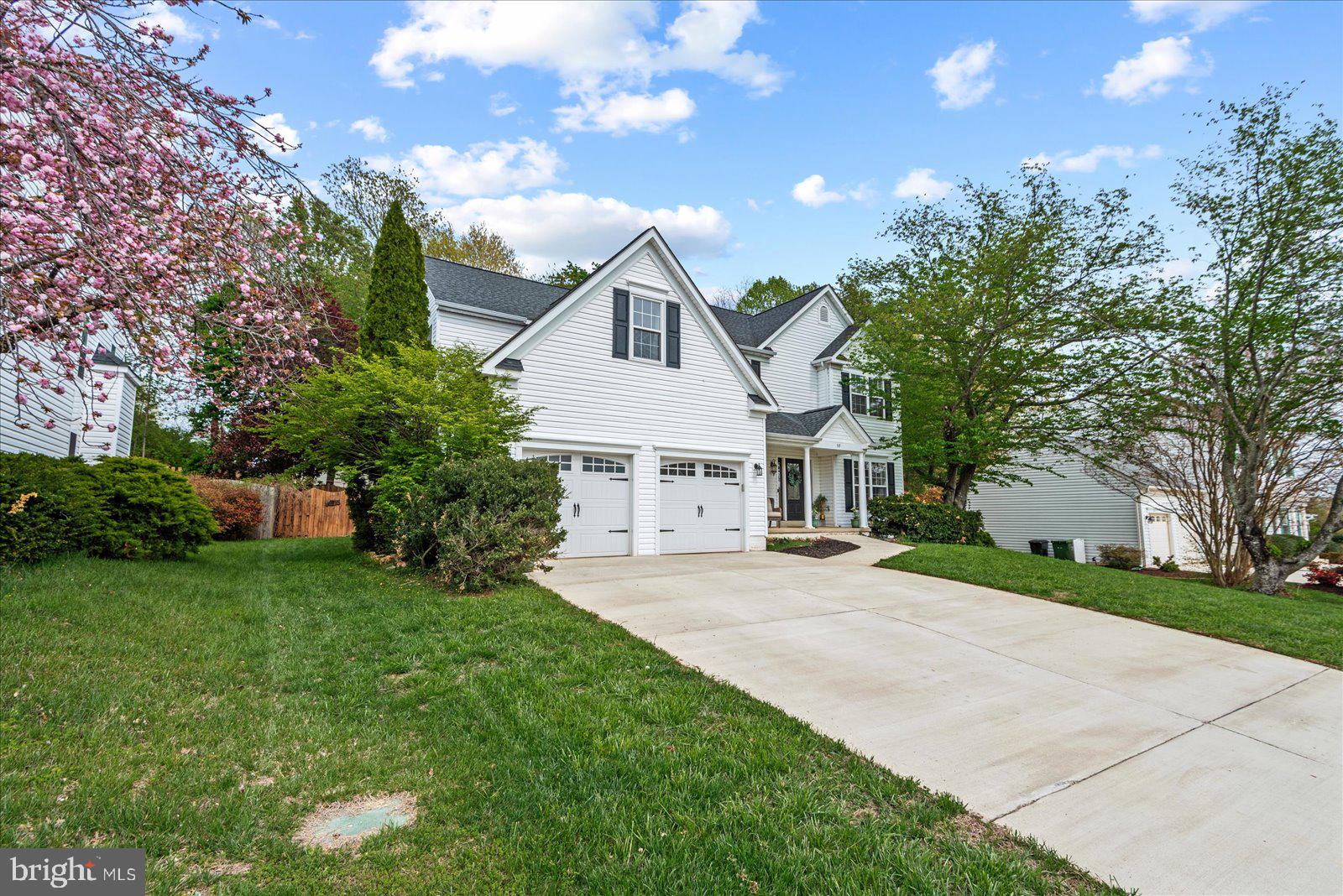 HAMPTON OAKS - Residential