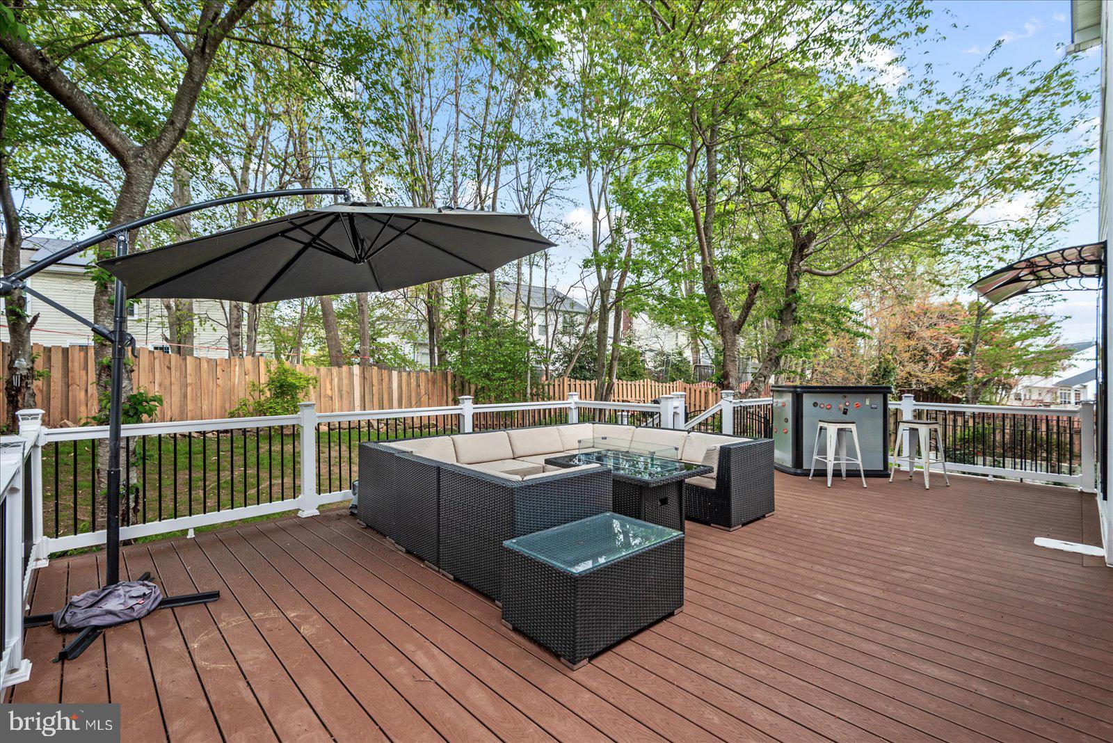 HAMPTON OAKS - Residential