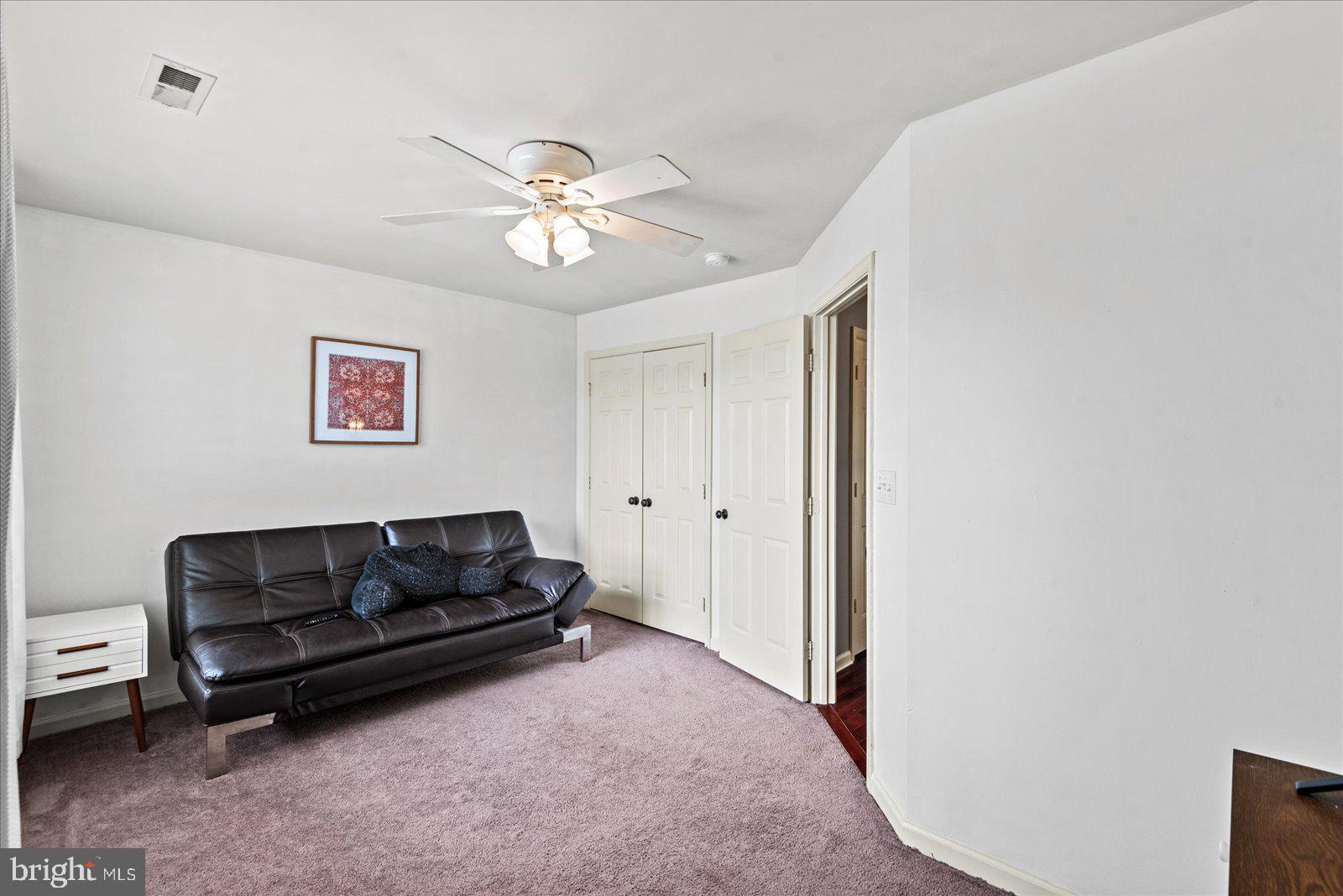 HAMPTON OAKS - Residential