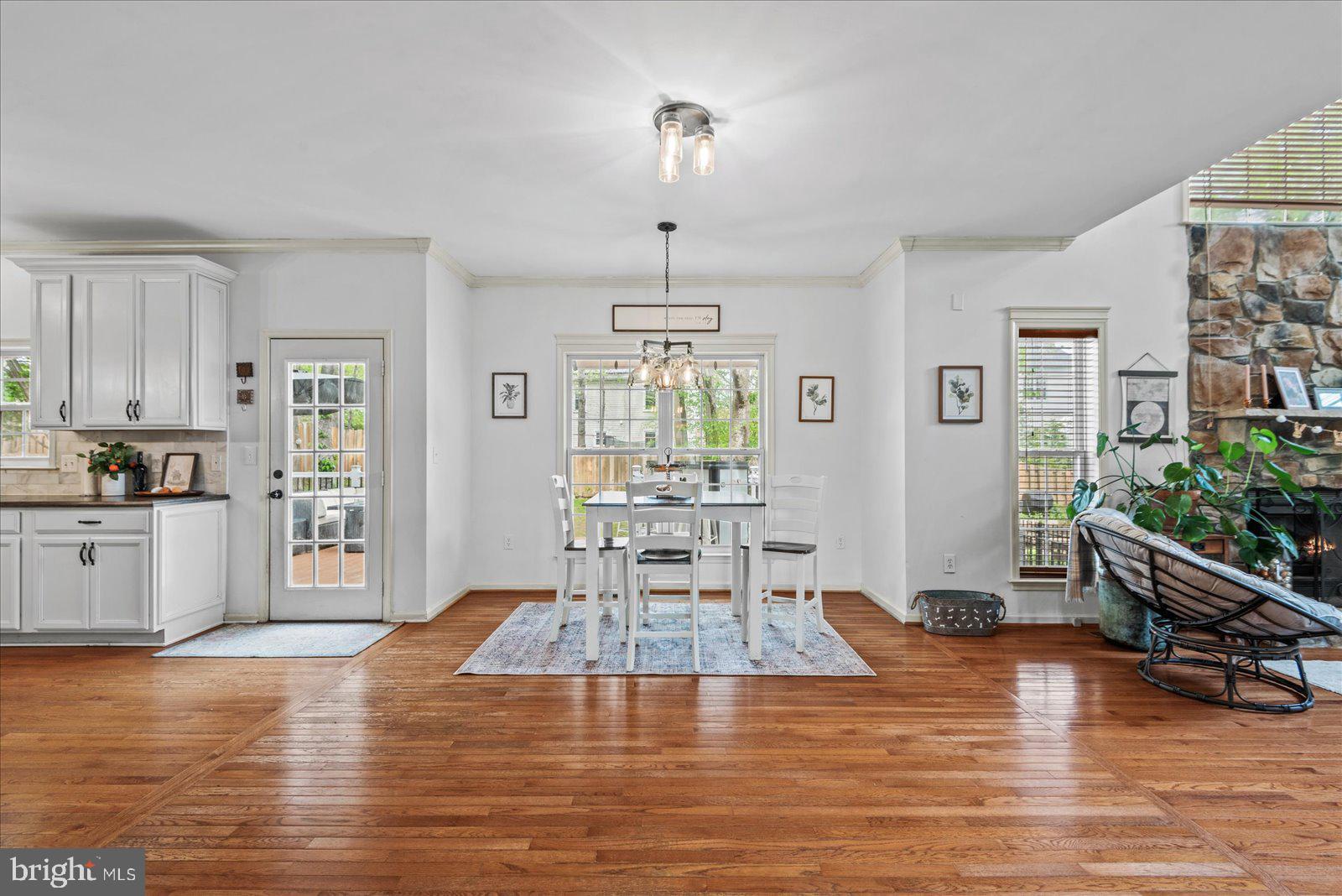 HAMPTON OAKS - Residential