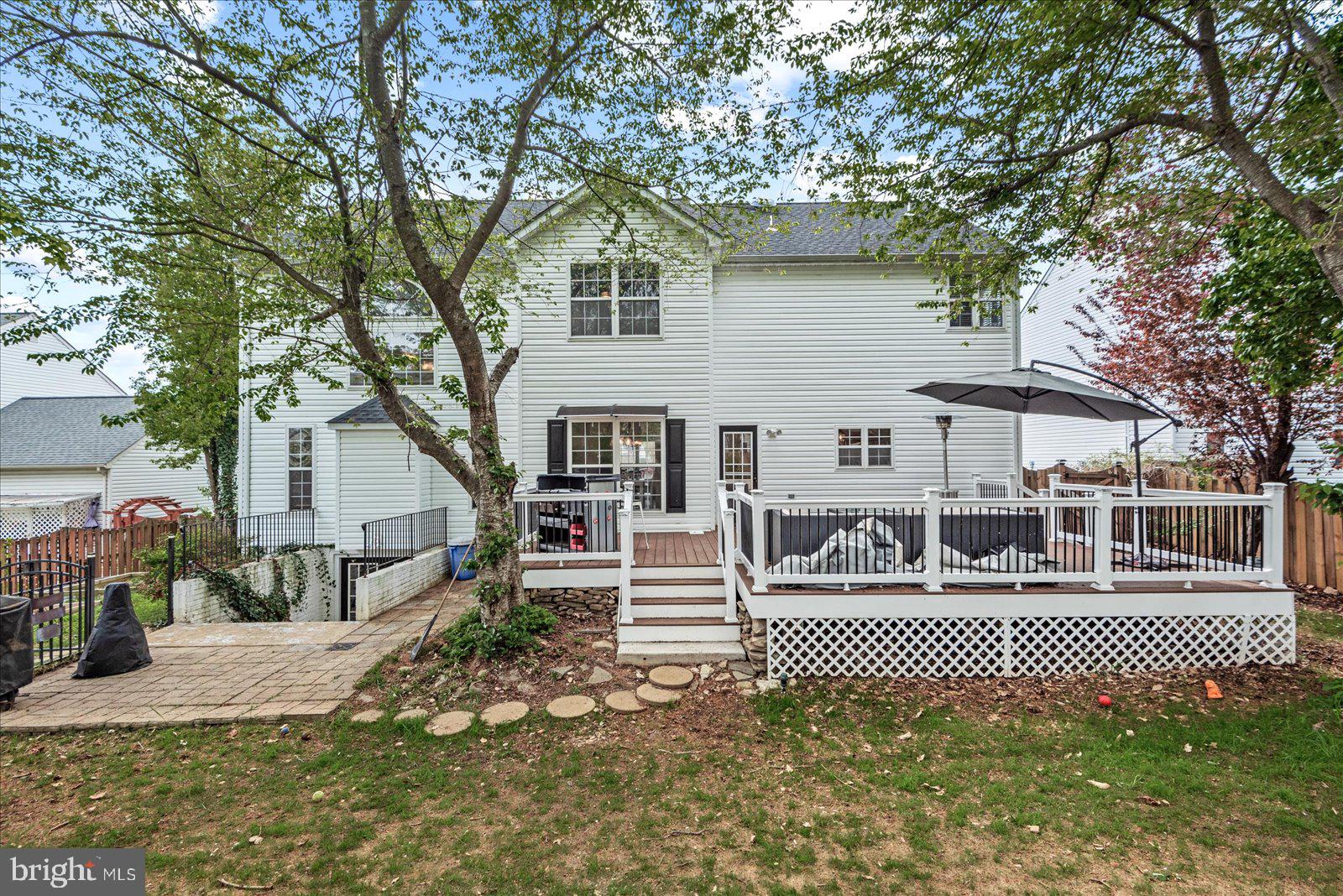 HAMPTON OAKS - Residential