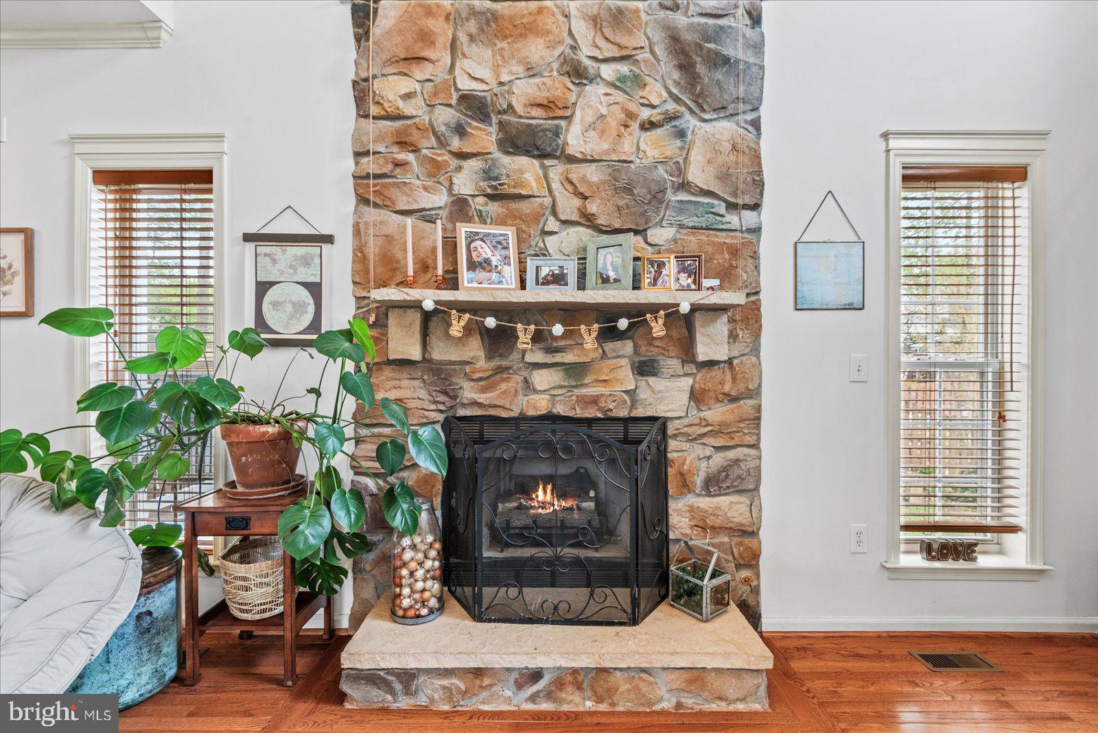 HAMPTON OAKS - Residential