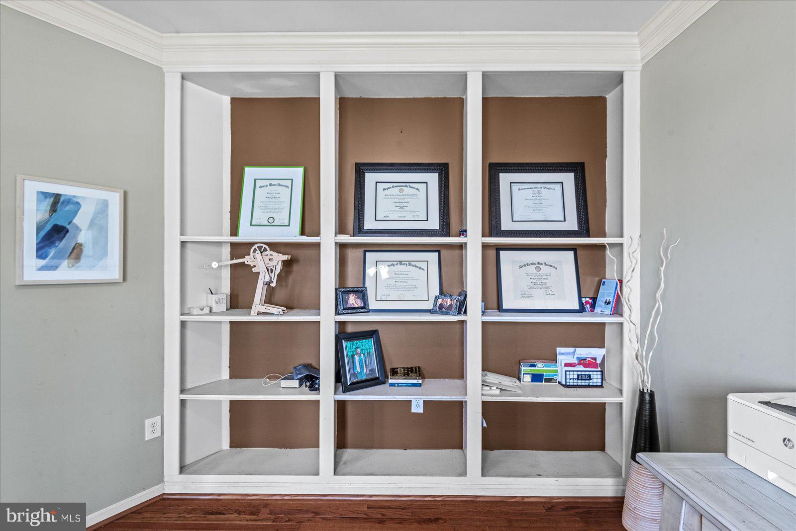 HAMPTON OAKS - Residential