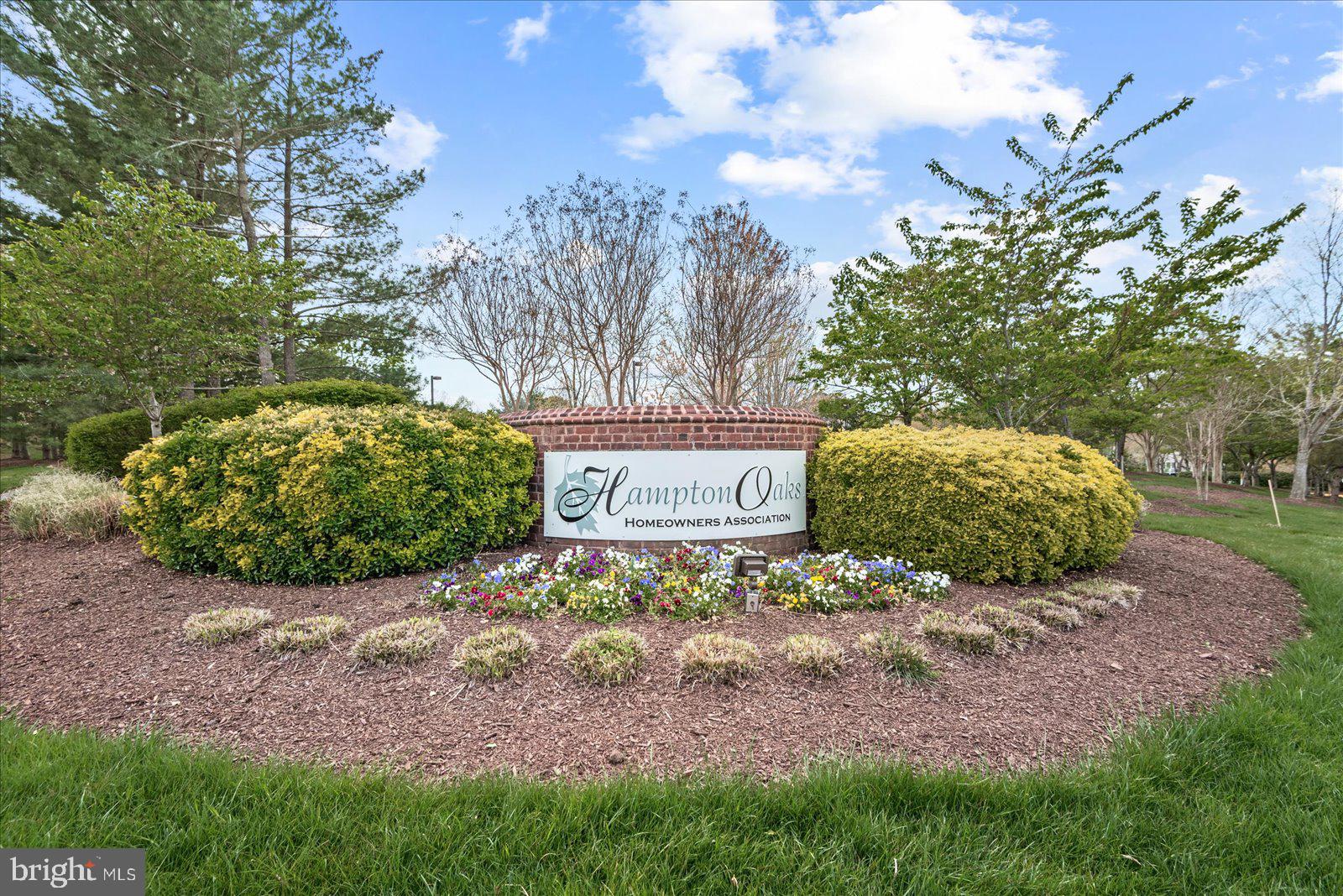 HAMPTON OAKS - Residential