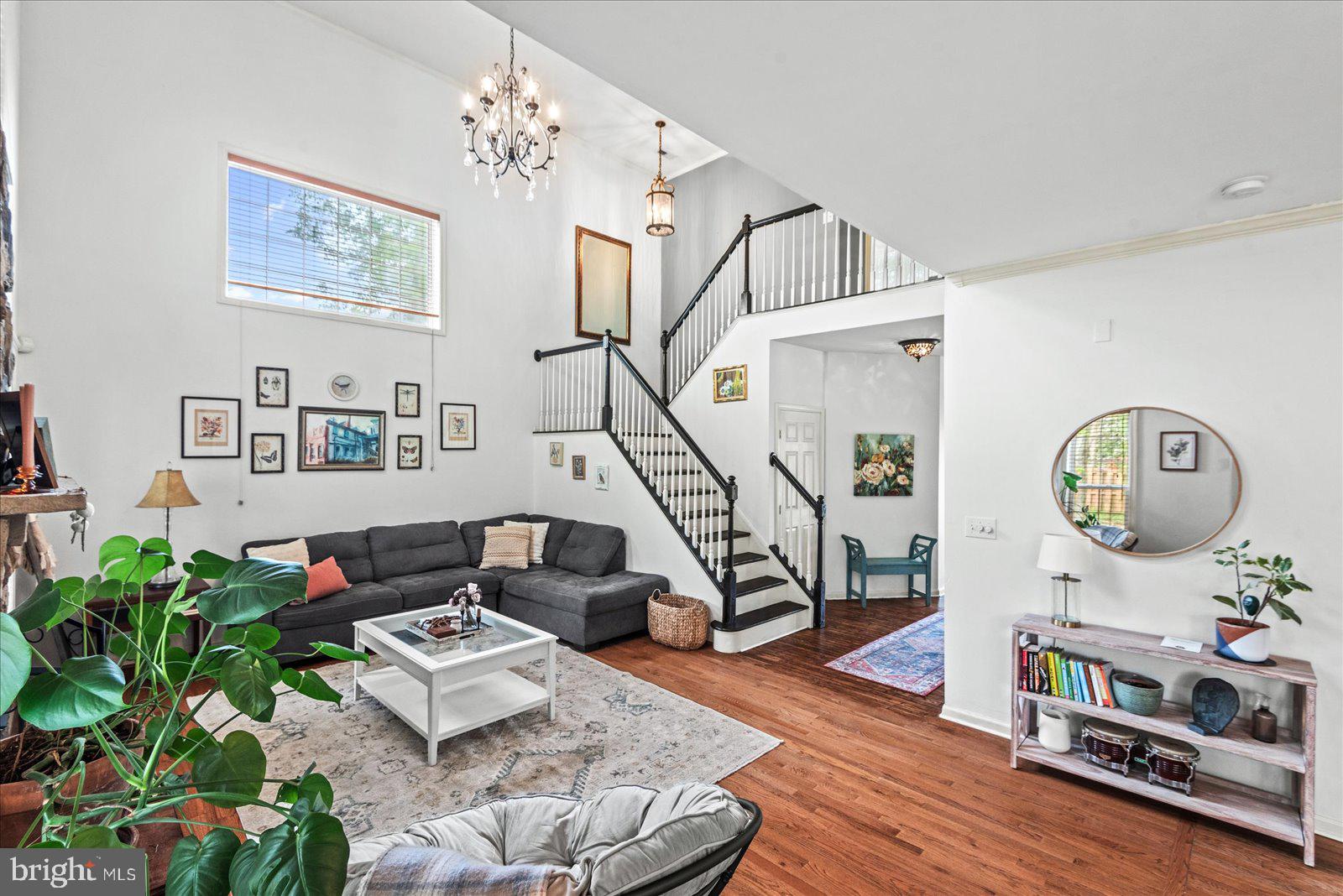 HAMPTON OAKS - Residential