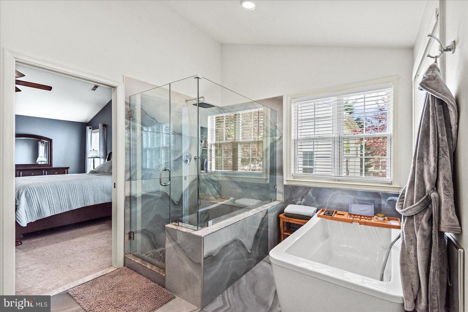 HAMPTON OAKS - Residential