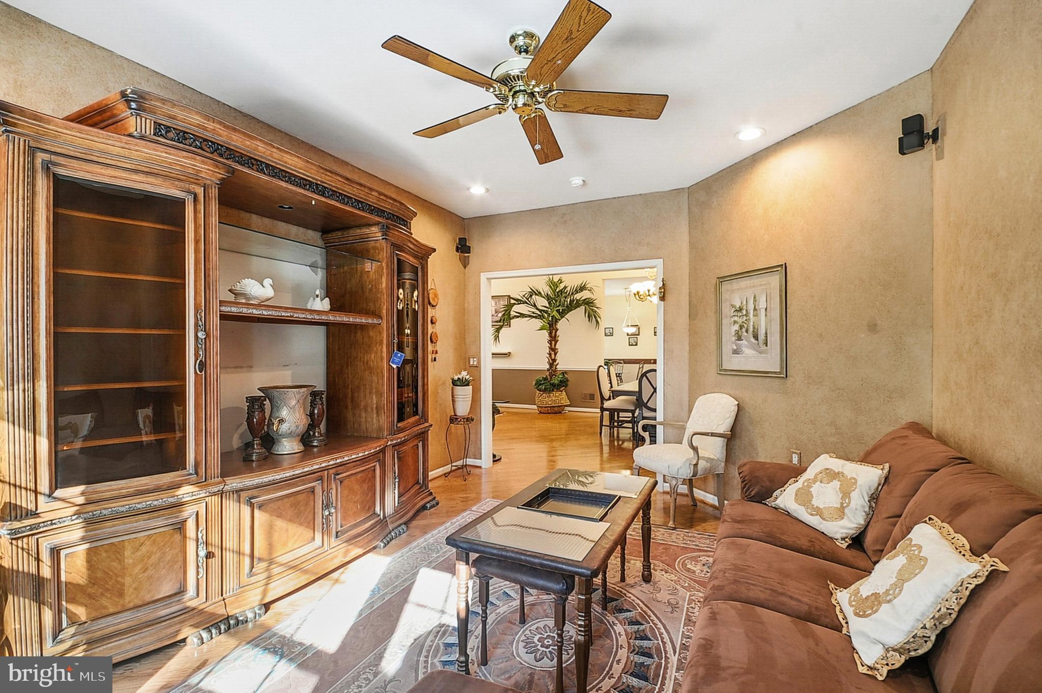 LEGACY OAKS - Residential