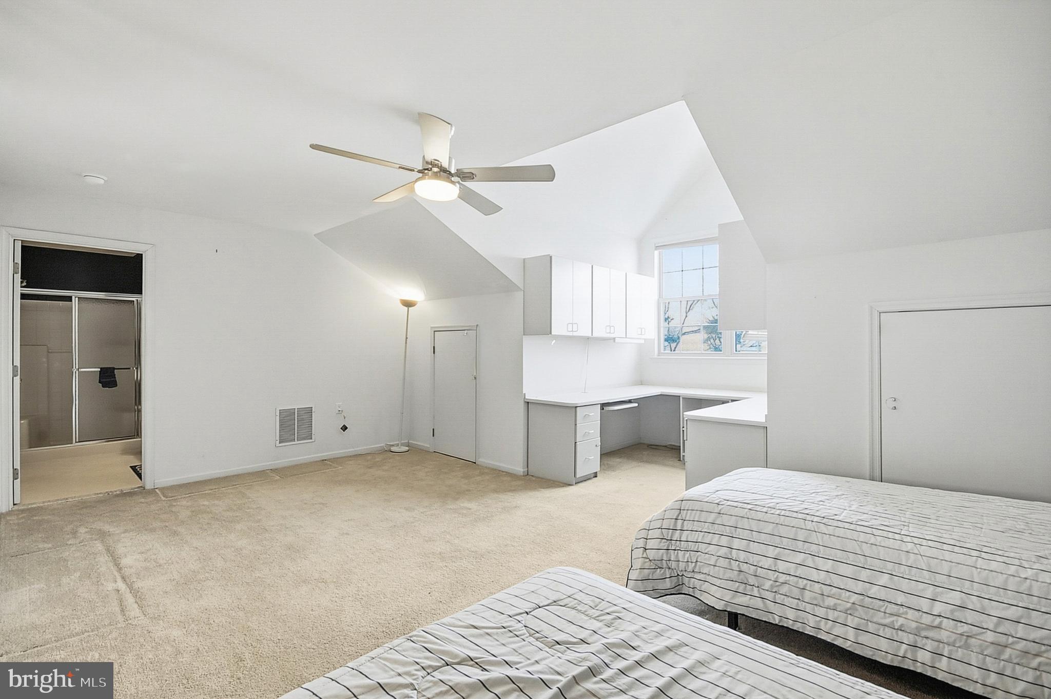 LEGACY OAKS - Residential