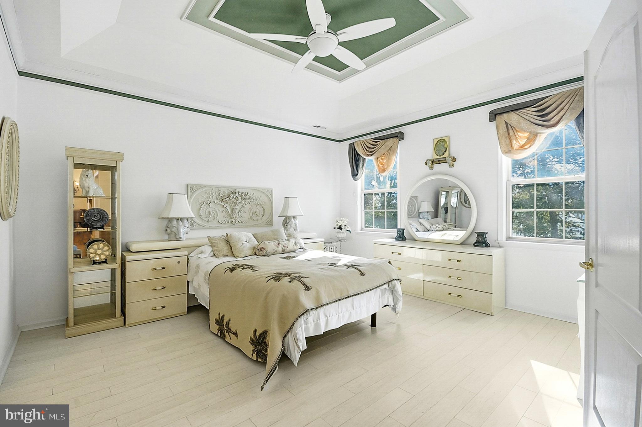 LEGACY OAKS - Residential