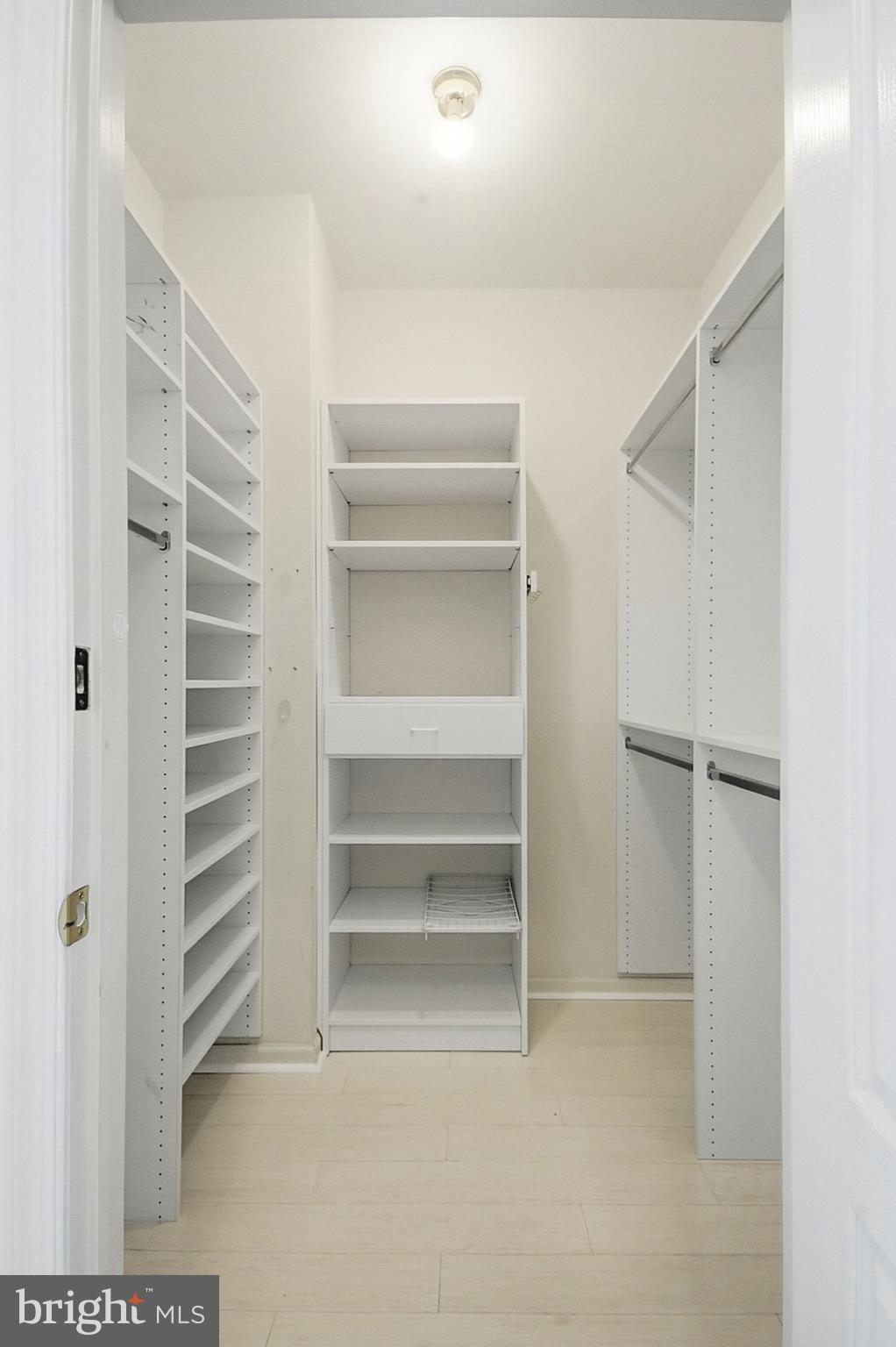 LEGACY OAKS - Residential