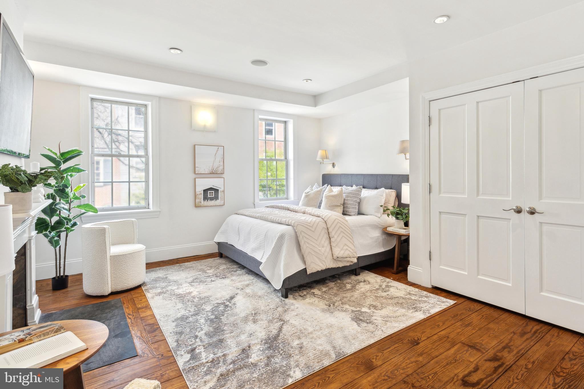 WASHINGTON SQ WEST - Residential