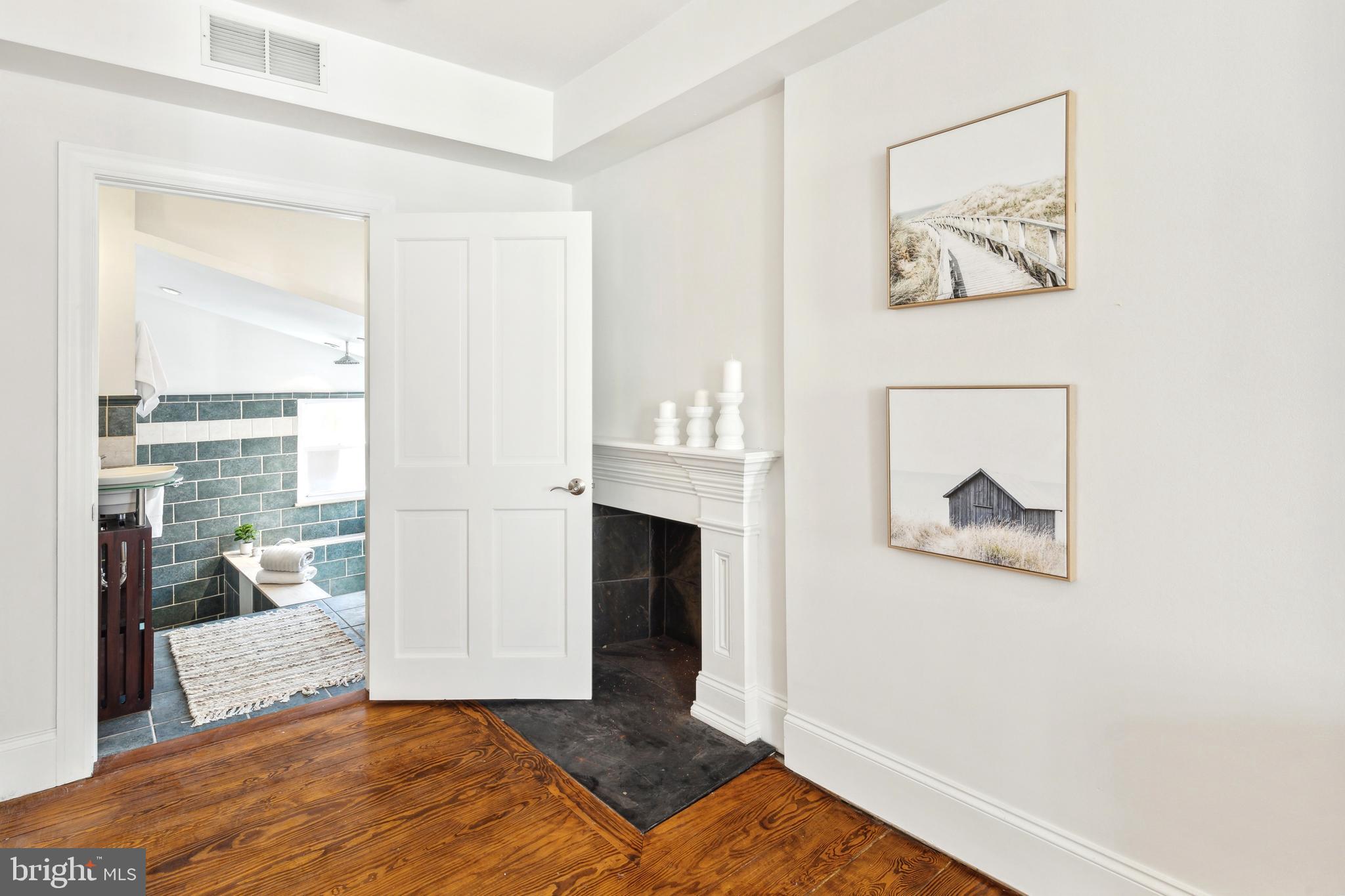 WASHINGTON SQ WEST - Residential