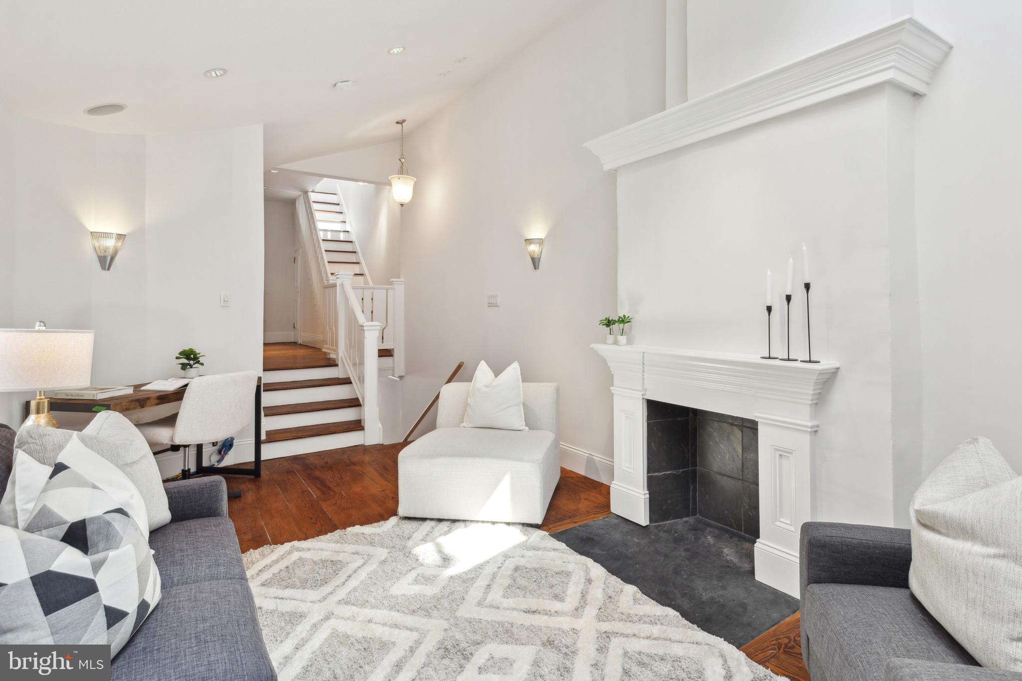 WASHINGTON SQ WEST - Residential