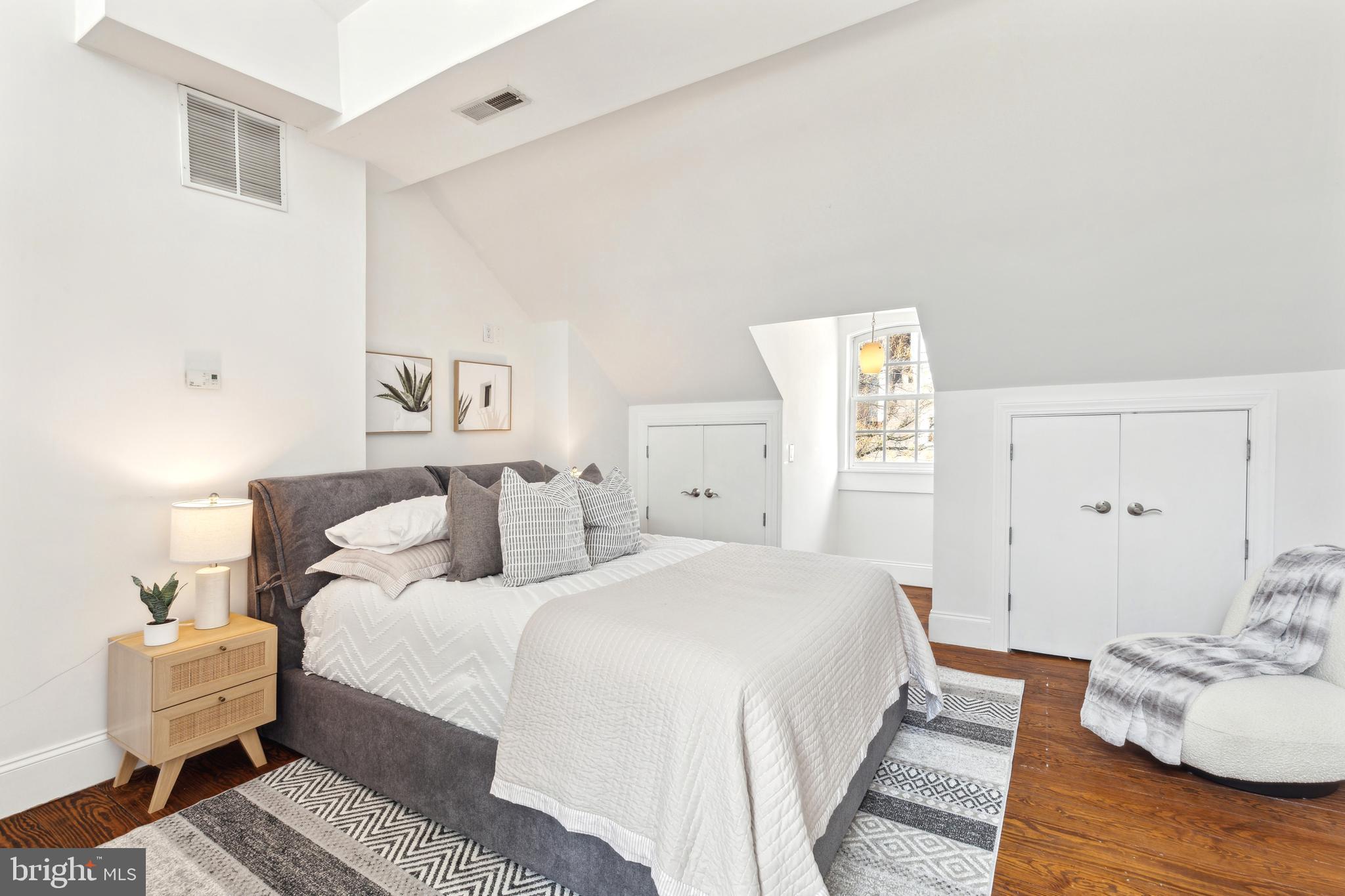 WASHINGTON SQ WEST - Residential