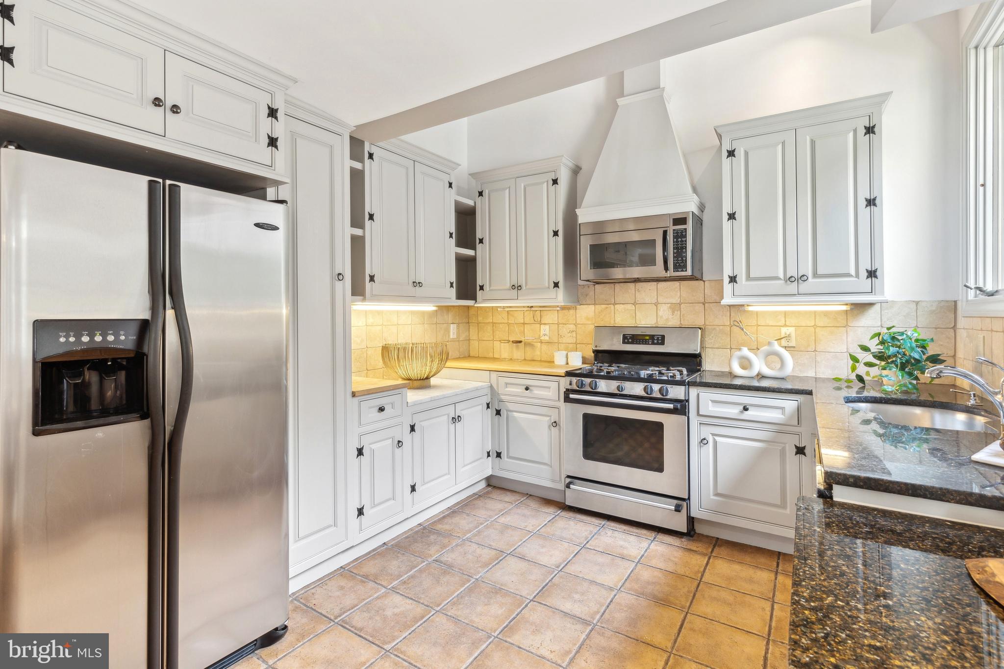 WASHINGTON SQ WEST - Residential