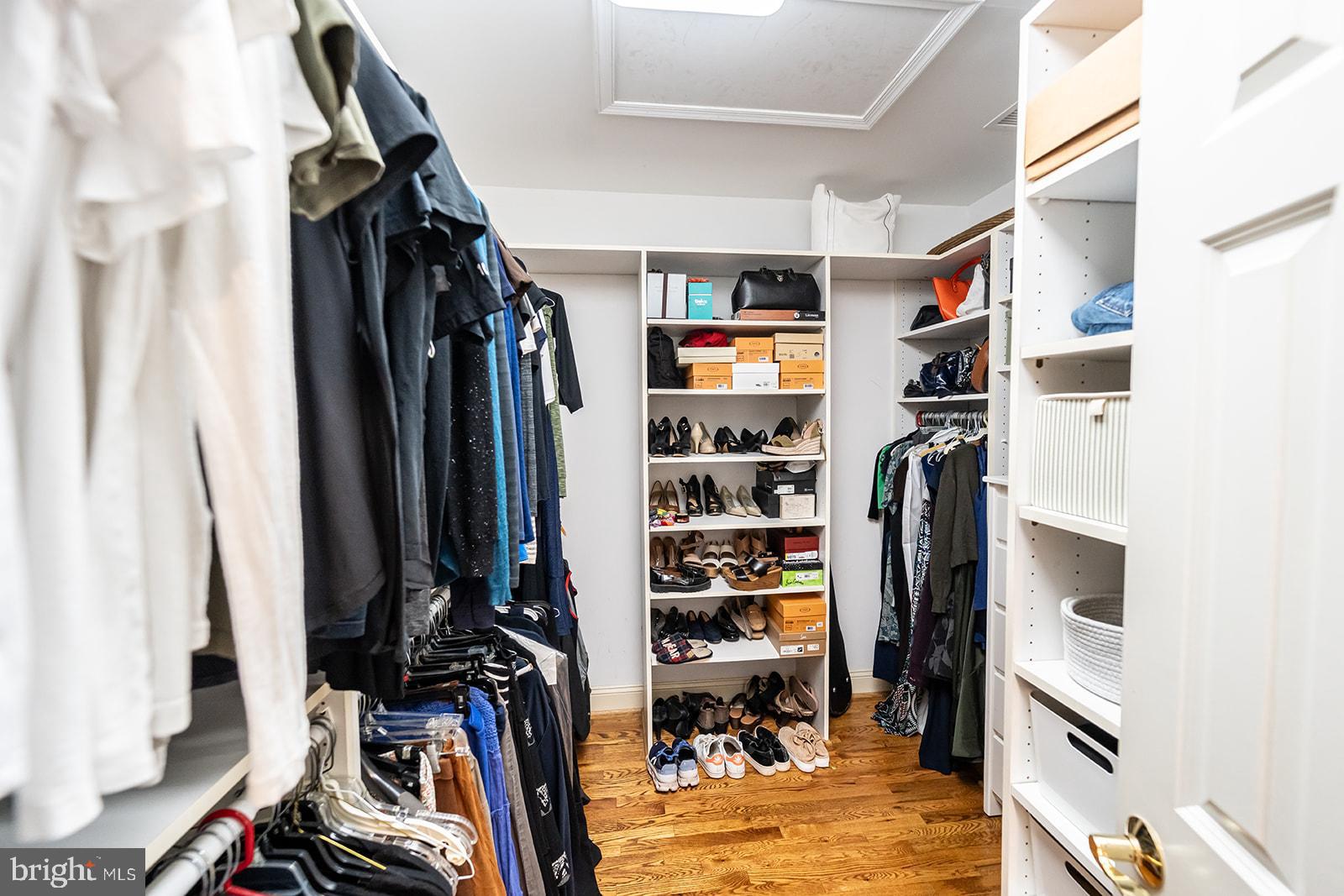 MCAULEY PARK - Residential