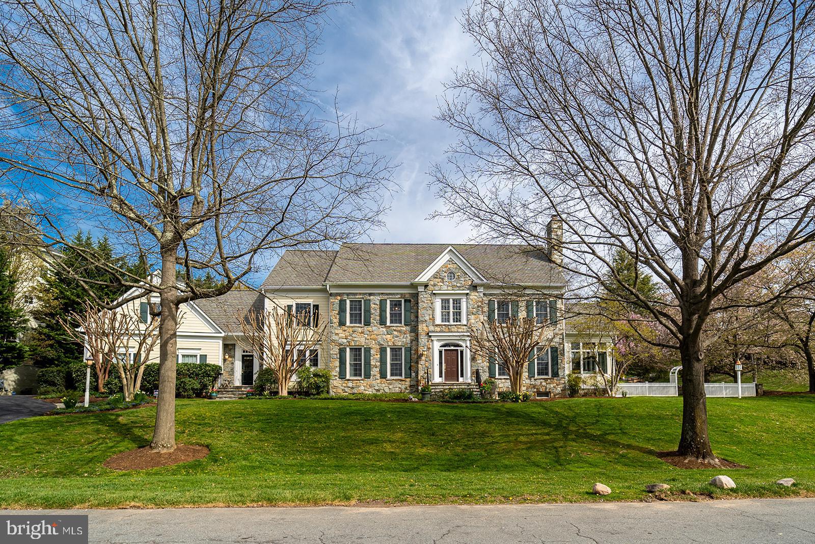 MCAULEY PARK - Residential