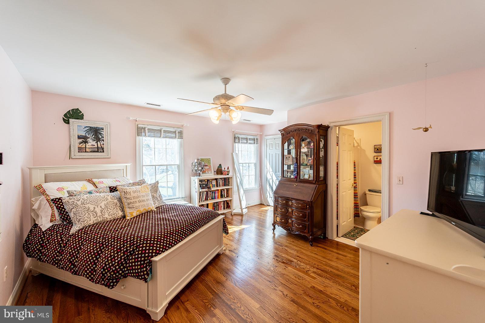 MCAULEY PARK - Residential