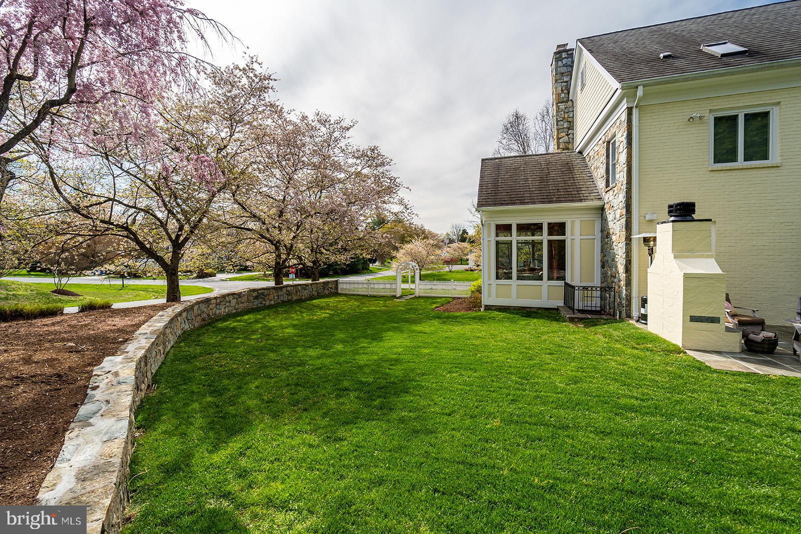 MCAULEY PARK - Residential