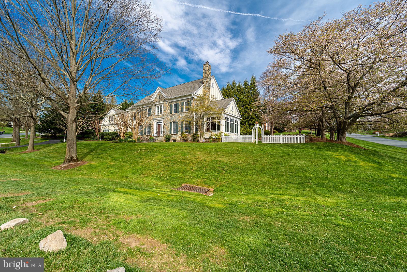 MCAULEY PARK - Residential