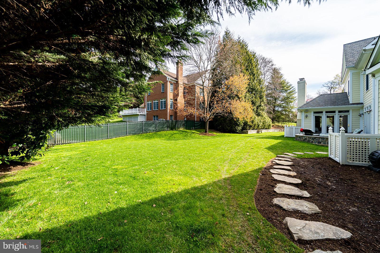 MCAULEY PARK - Residential