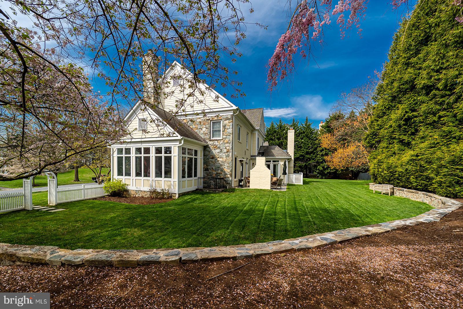 MCAULEY PARK - Residential