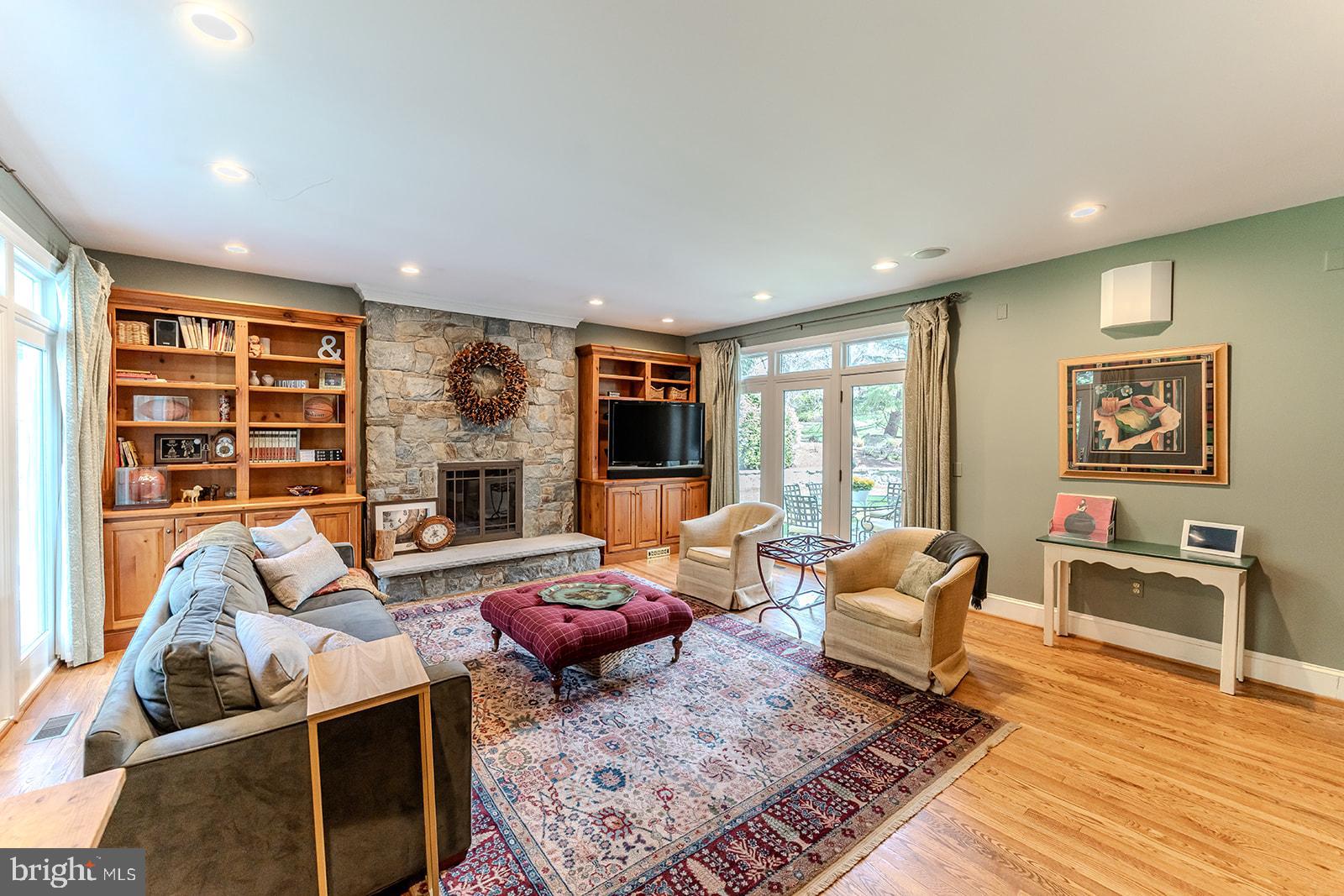 MCAULEY PARK - Residential