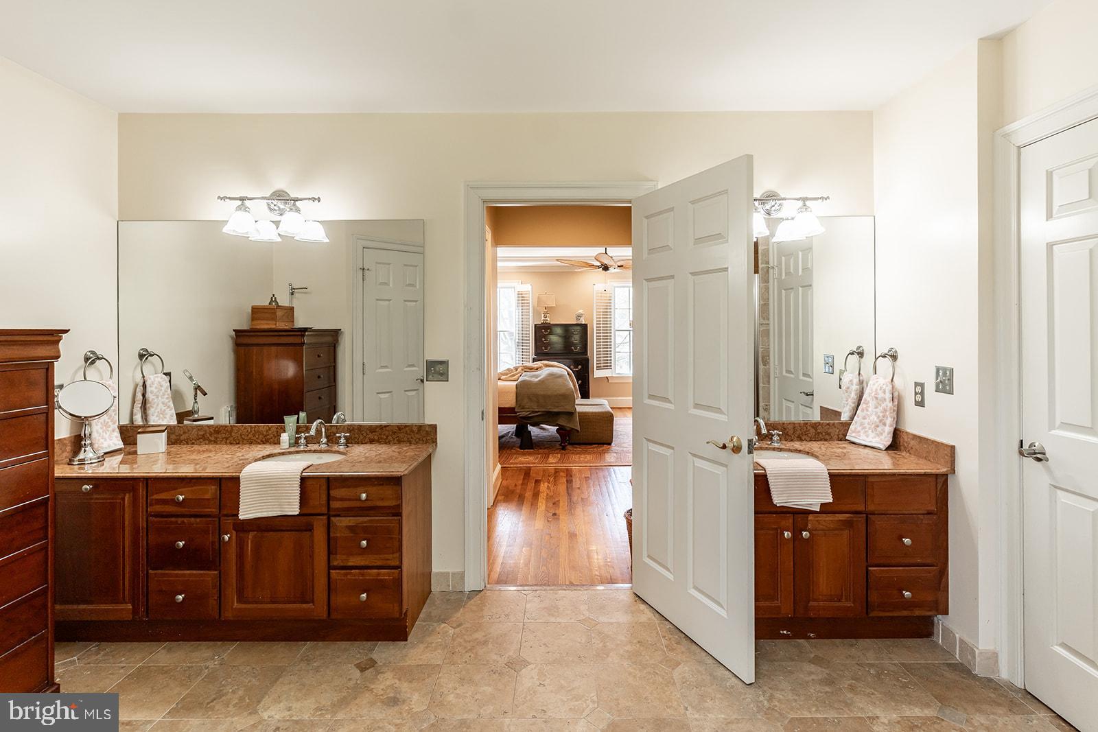 MCAULEY PARK - Residential