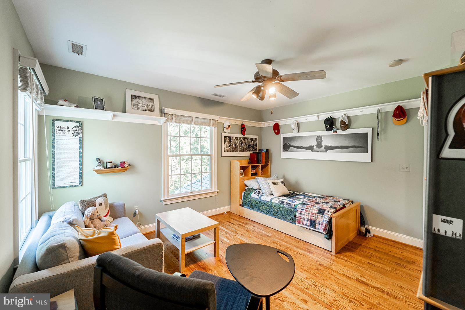 MCAULEY PARK - Residential