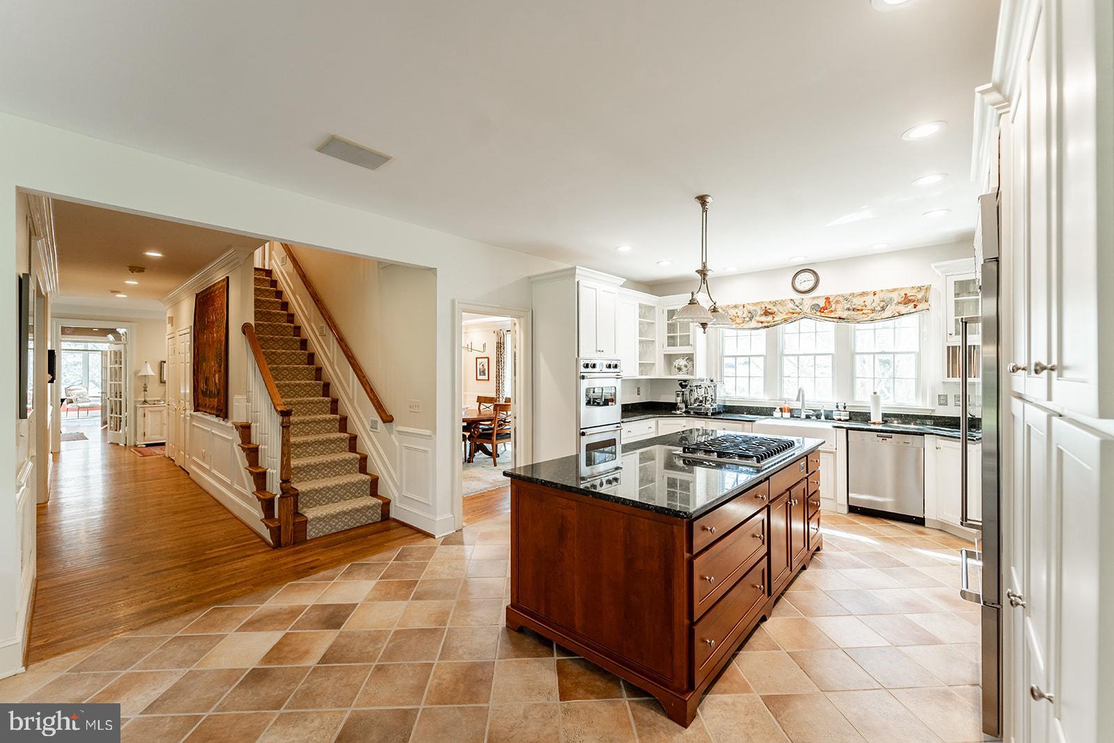 MCAULEY PARK - Residential