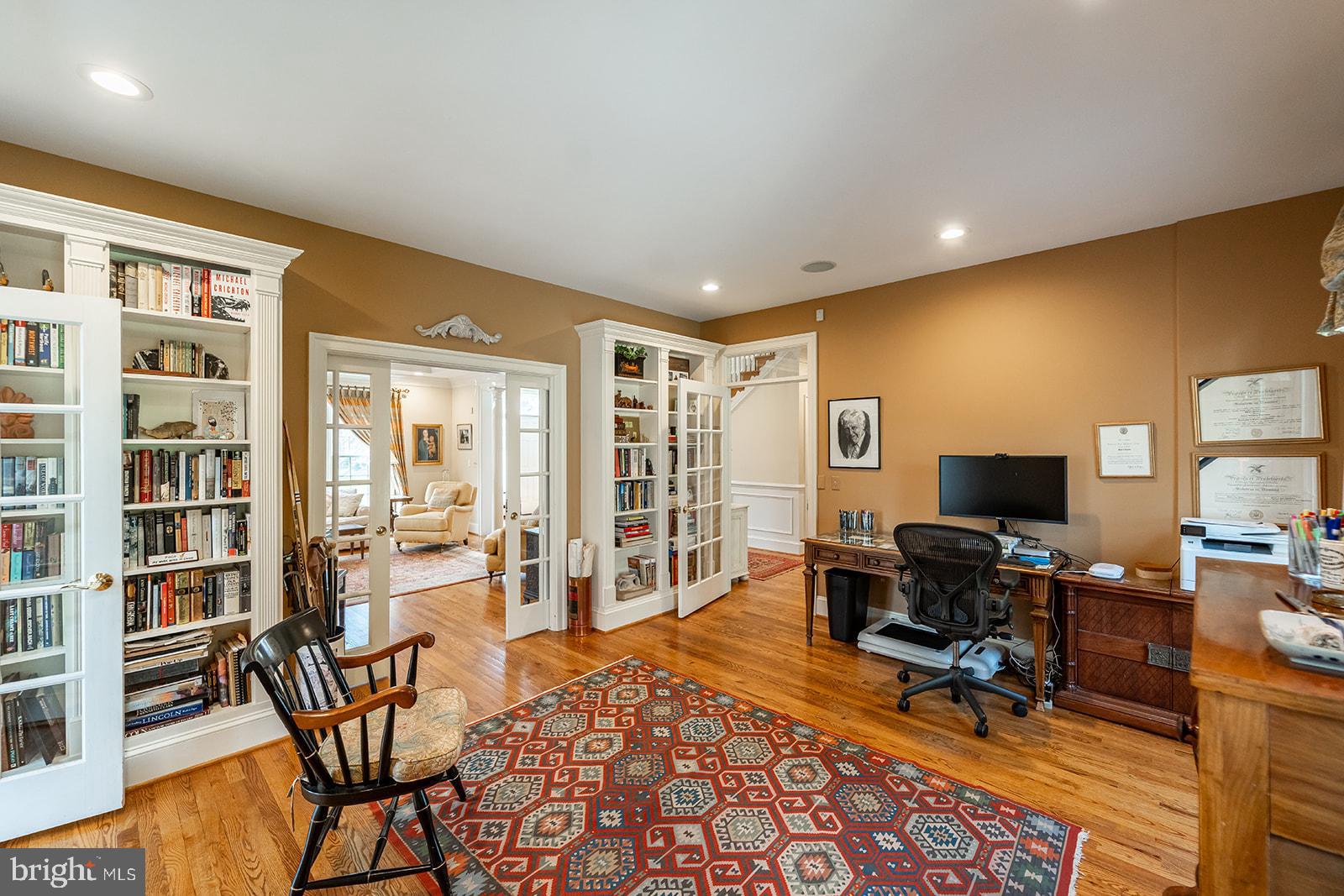 MCAULEY PARK - Residential