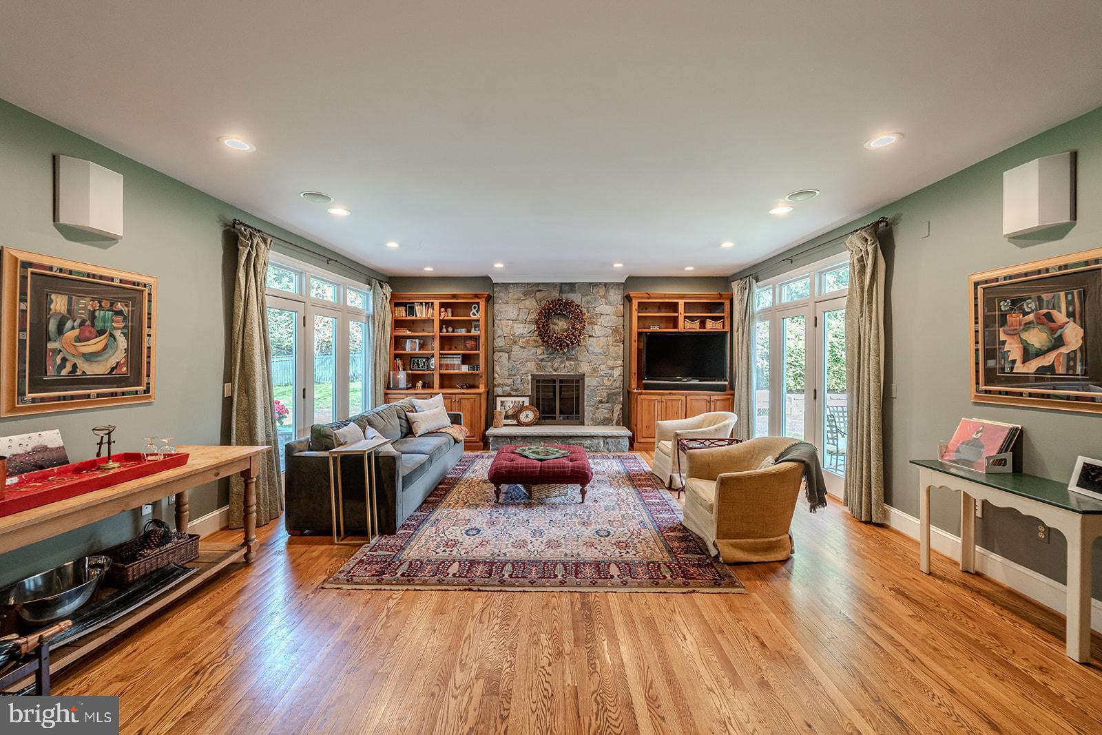 MCAULEY PARK - Residential