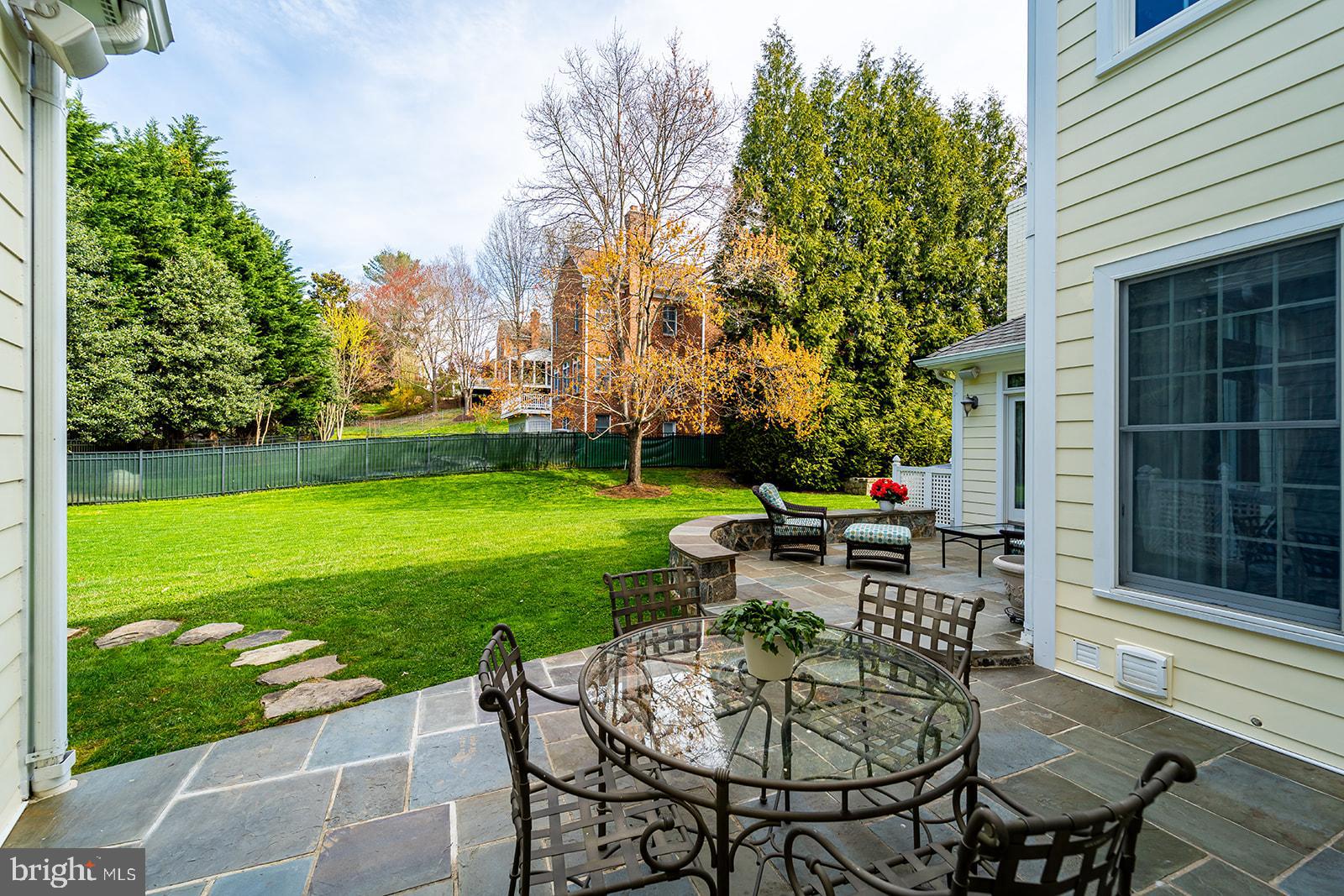 MCAULEY PARK - Residential