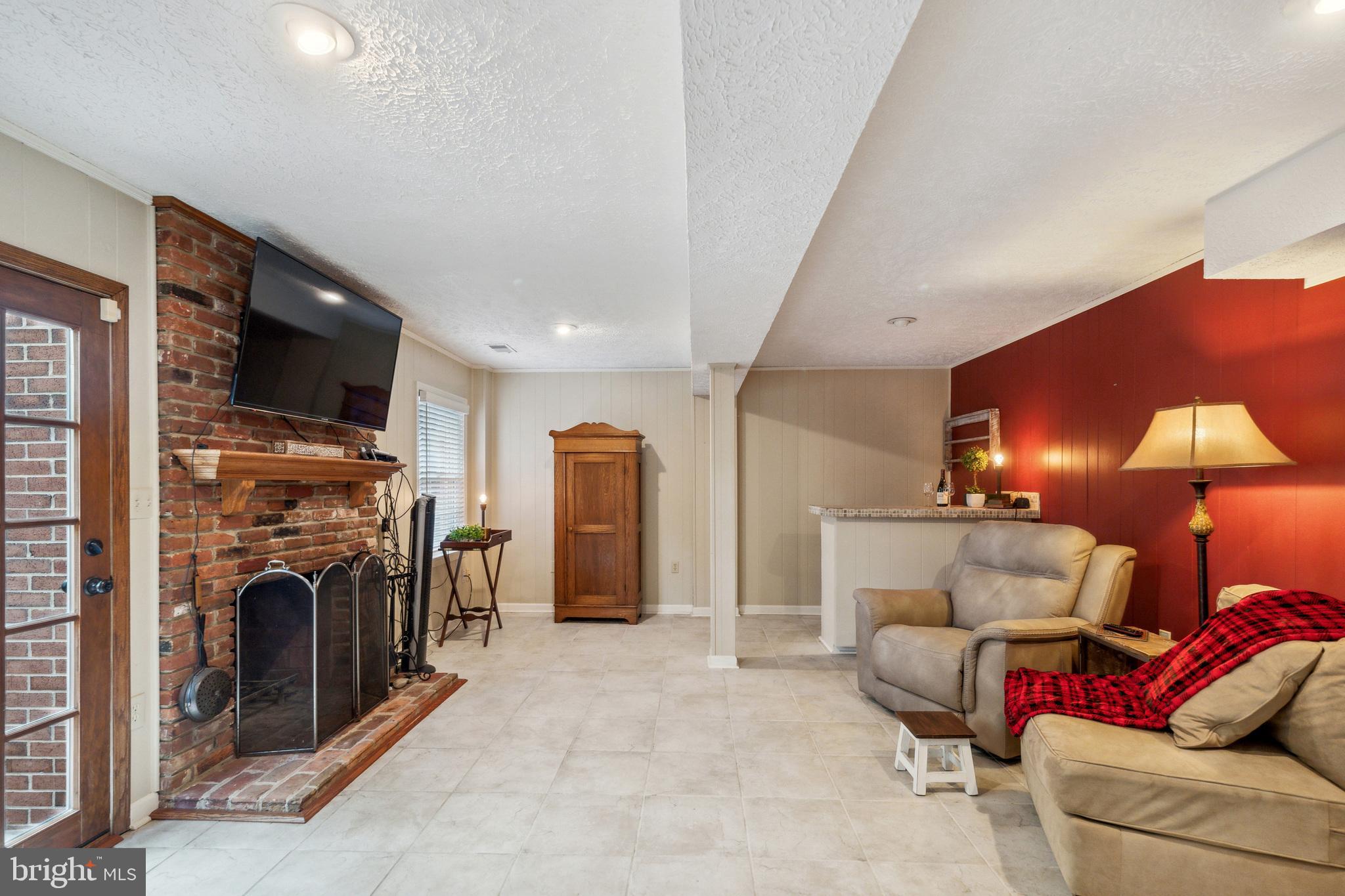 BRIARY FARMS TOWNHOMES - Residential