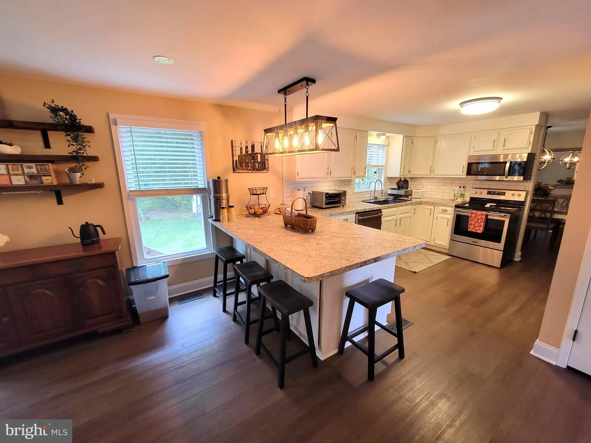 Newark, Delaware 19702, United States, 4 Bedrooms Bedrooms, ,3 BathroomsBathrooms,Residential,Coming Soon,228366