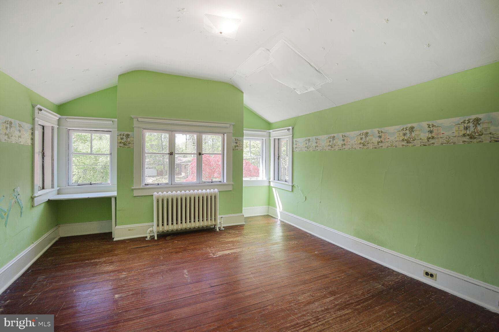 CHEVY CHASE PARK - Residential