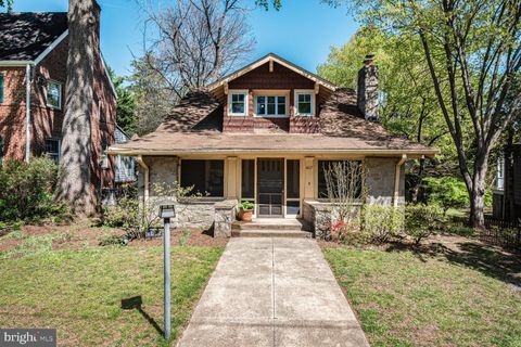 Photo of 4117 Woodbine Street, CHEVY CHASE, MD 20815 (MLS # MDMC2176580)