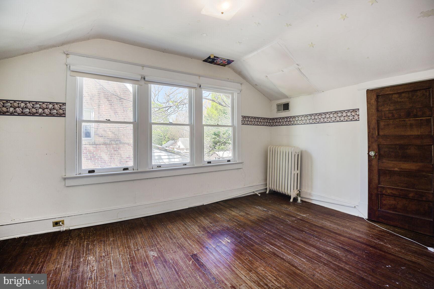 CHEVY CHASE PARK - Residential