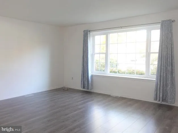 Voorhees, New Jersey 08043, United States, 3 Bedrooms Bedrooms, ,3 BathroomsBathrooms,Residential,Active,137650