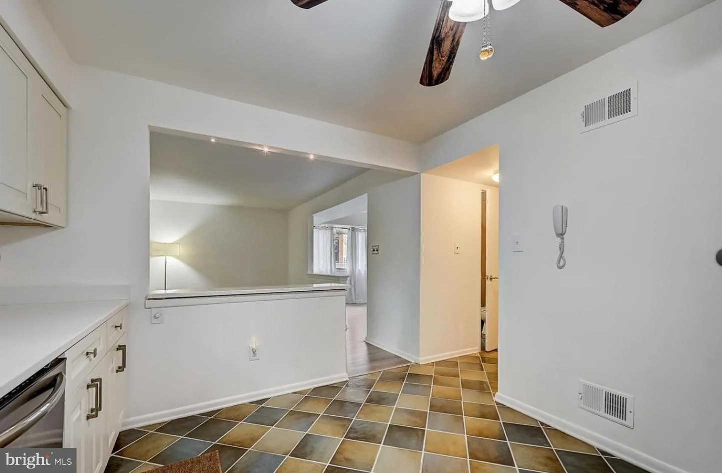 Voorhees, New Jersey 08043, United States, 3 Bedrooms Bedrooms, ,3 BathroomsBathrooms,Residential,Active,137650