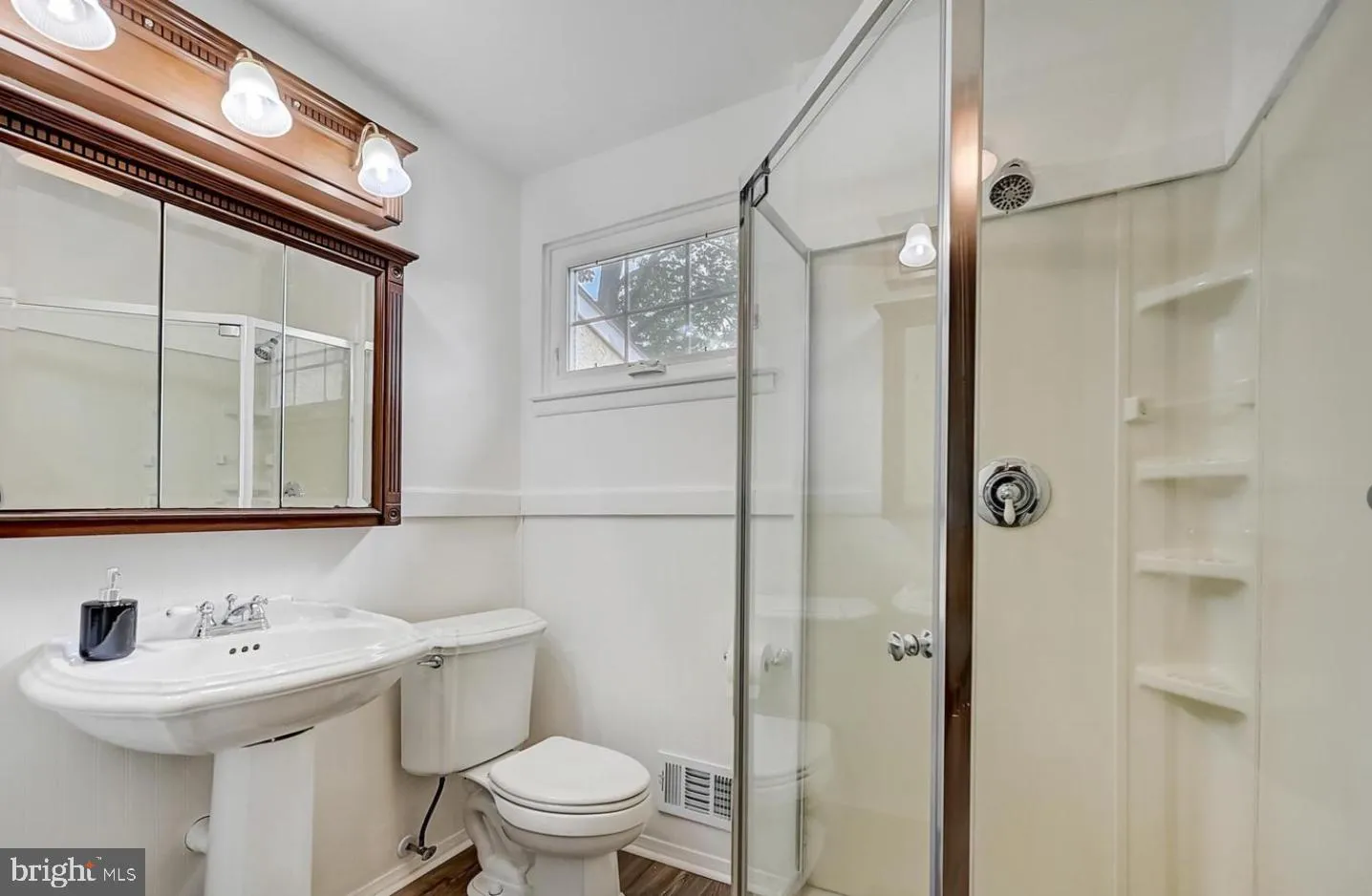 Voorhees, New Jersey 08043, United States, 3 Bedrooms Bedrooms, ,3 BathroomsBathrooms,Residential,Active,137650