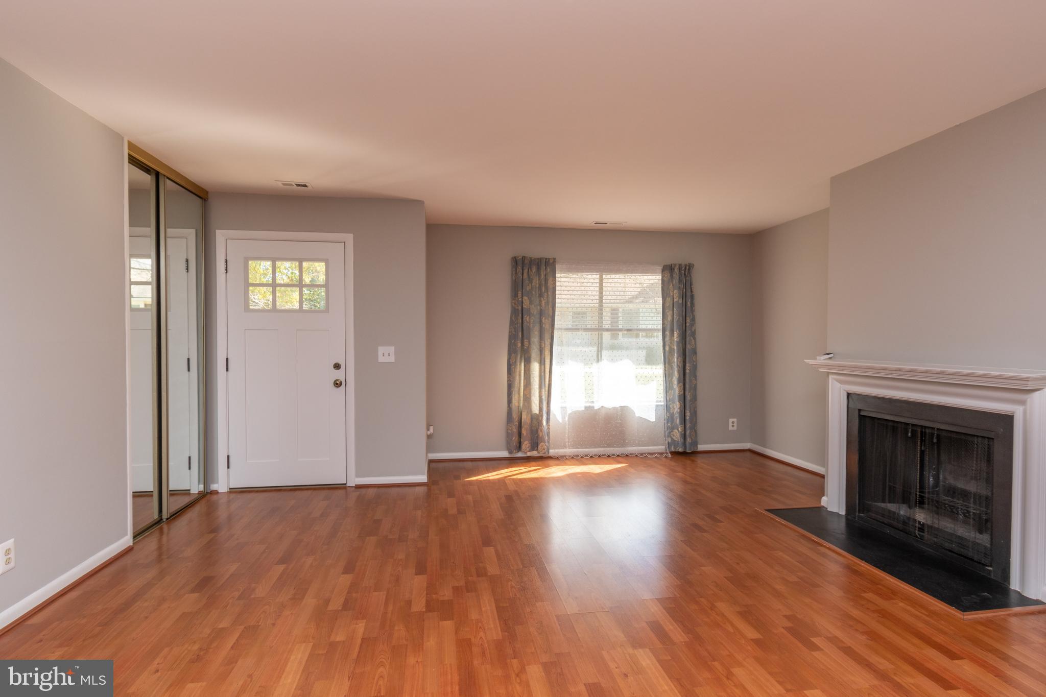 LEISURE WORLD - Residential