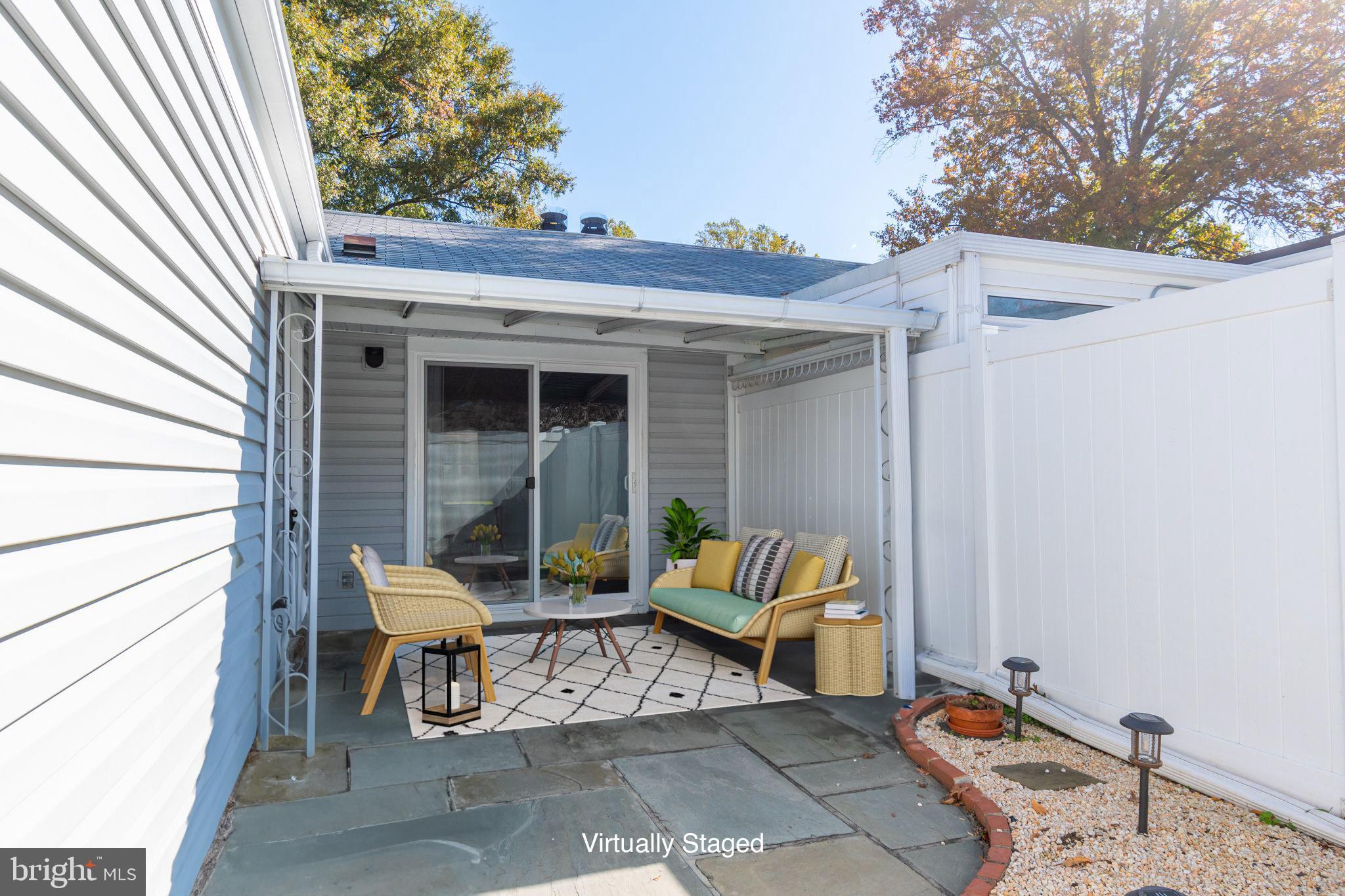 LEISURE WORLD - Residential