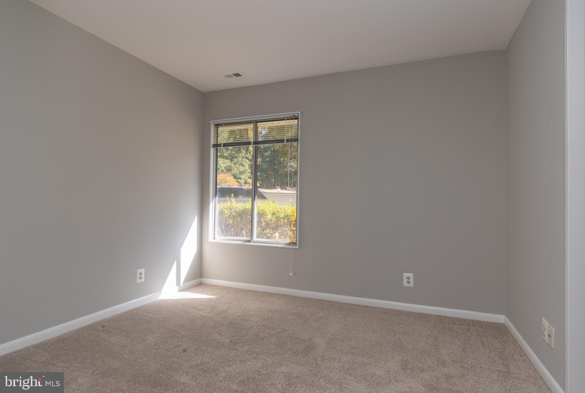 LEISURE WORLD - Residential