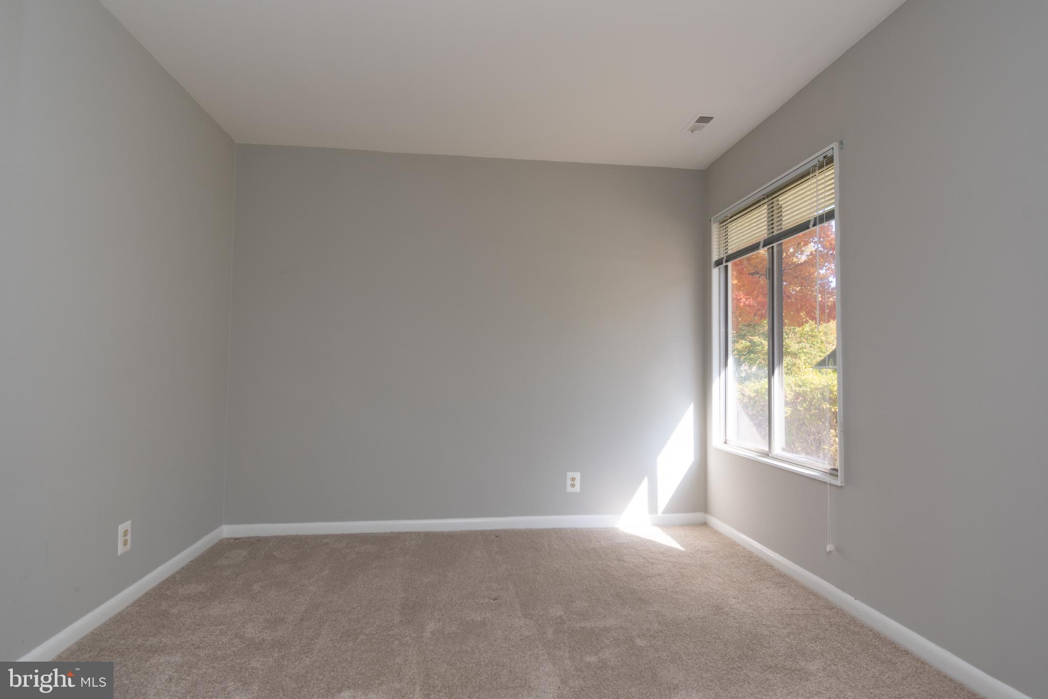 LEISURE WORLD - Residential